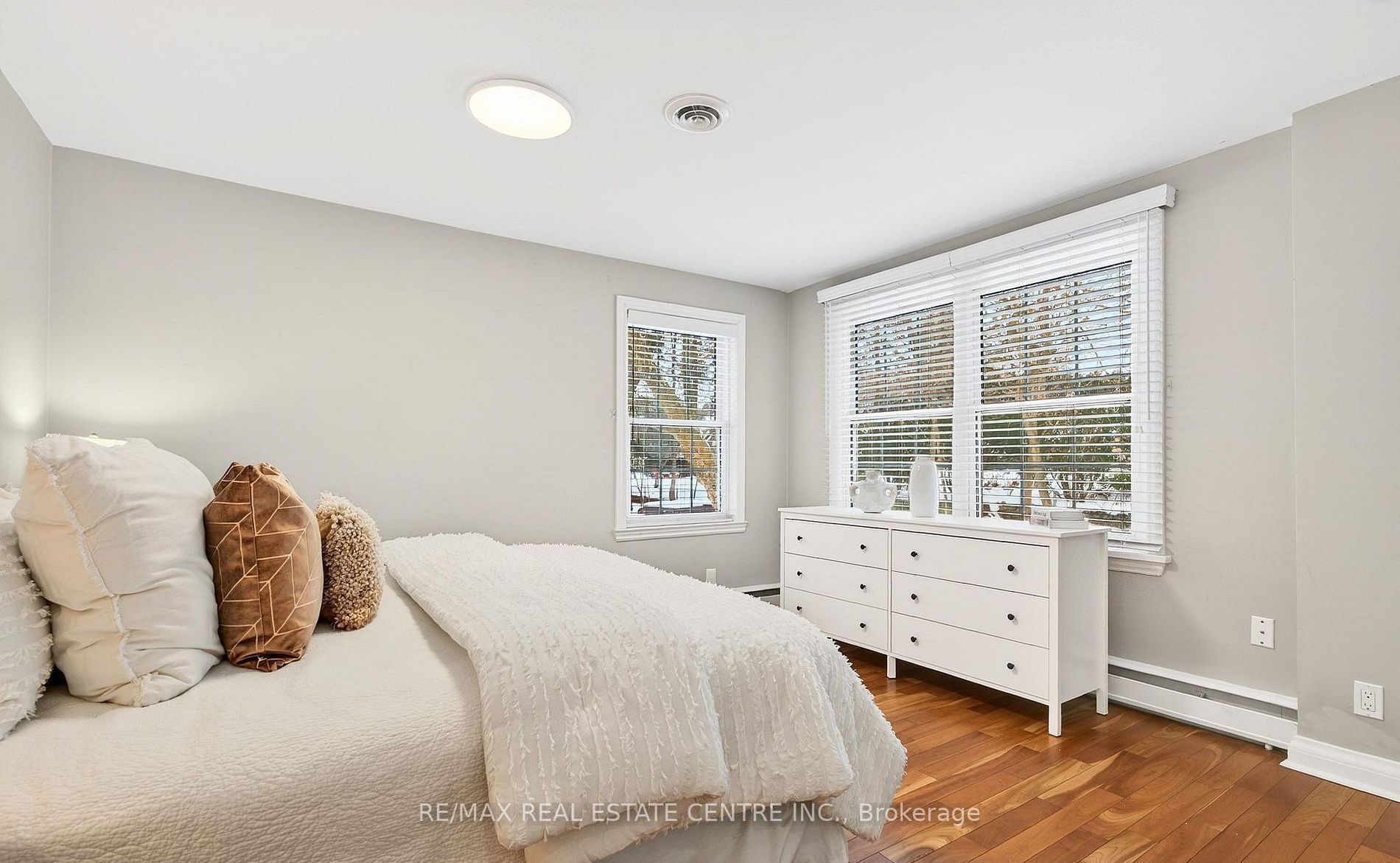 582 Cedar Avenue Property Photo 24