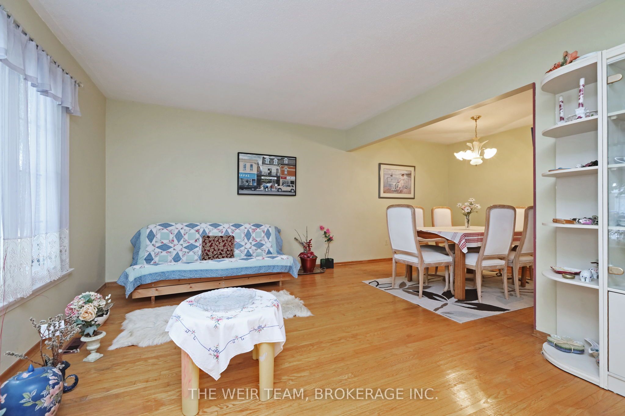 1577 Otterby Road Property Photo 4