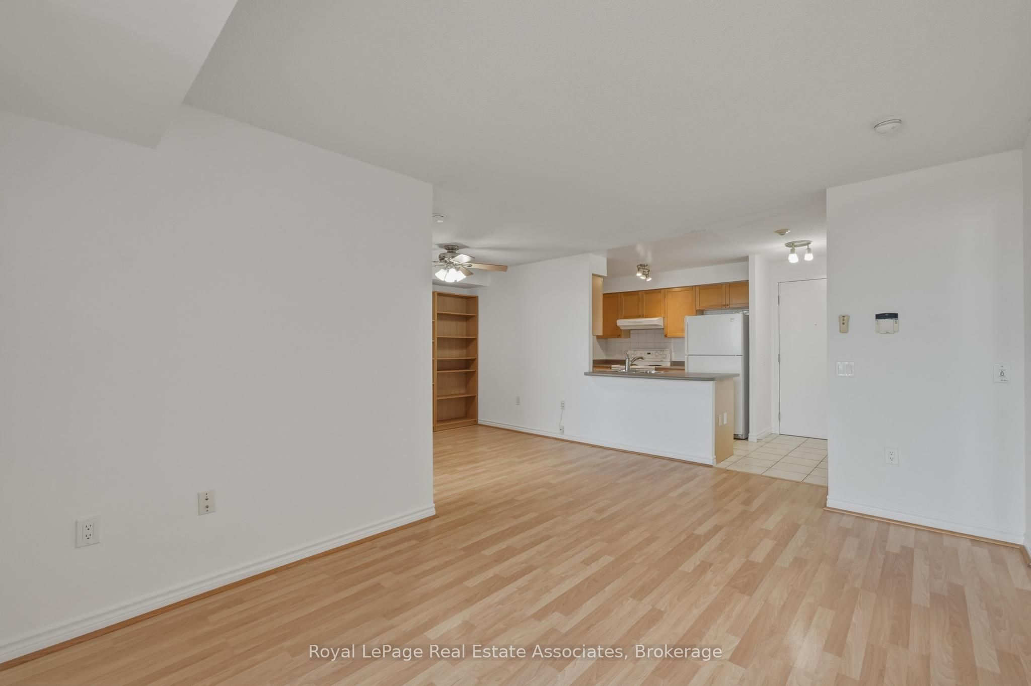 55 Strathaven Drive 1202 Property Photo 11