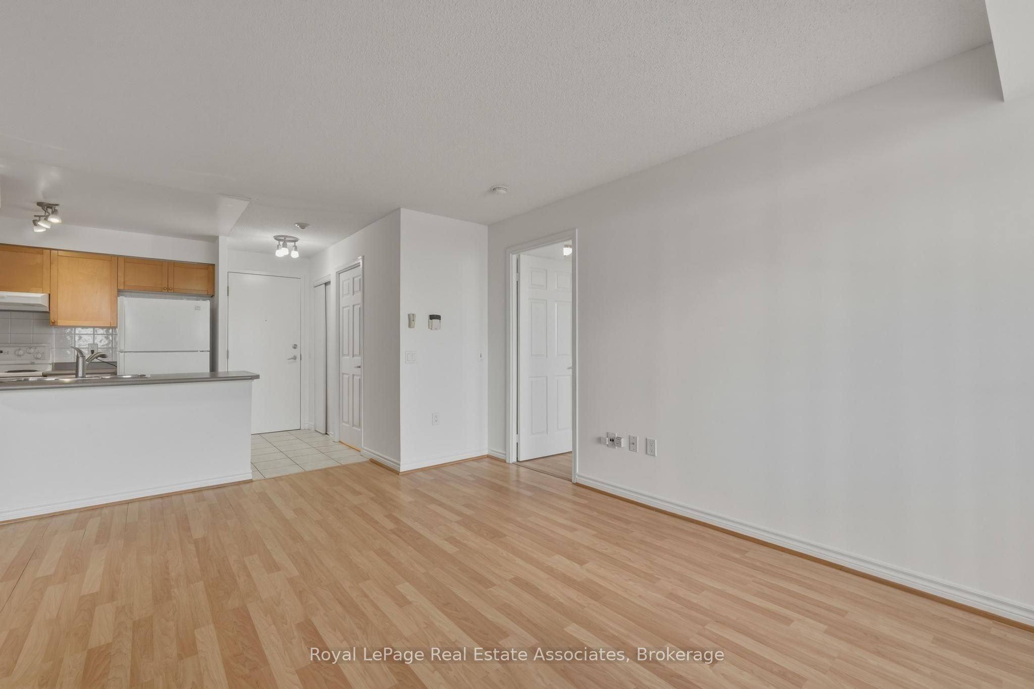 55 Strathaven Drive 1202 Property Photo 12