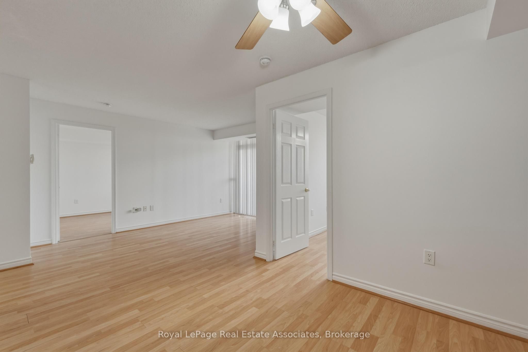 55 Strathaven Drive 1202 Property Photo 16