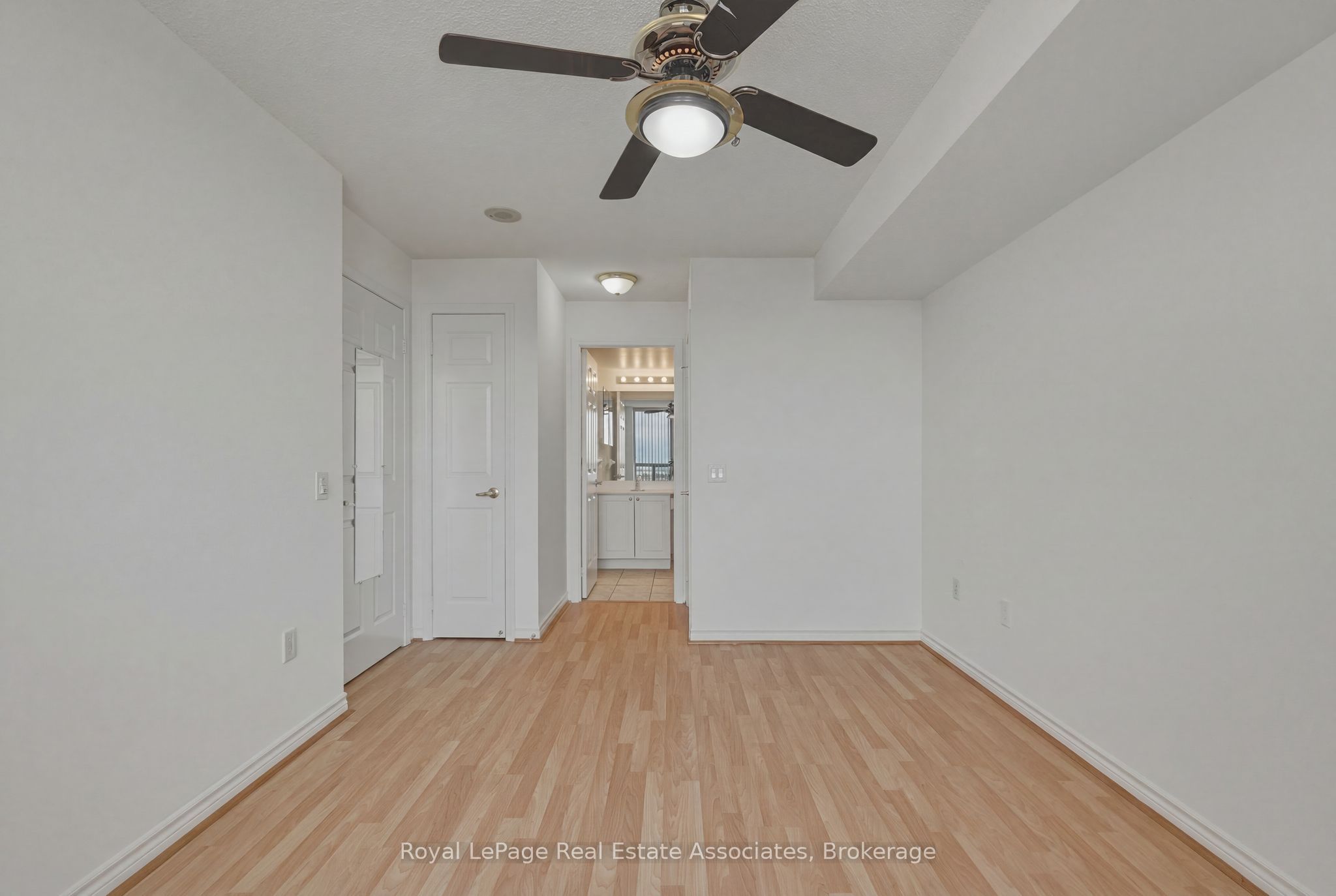 55 Strathaven Drive 1202 Property Photo 20