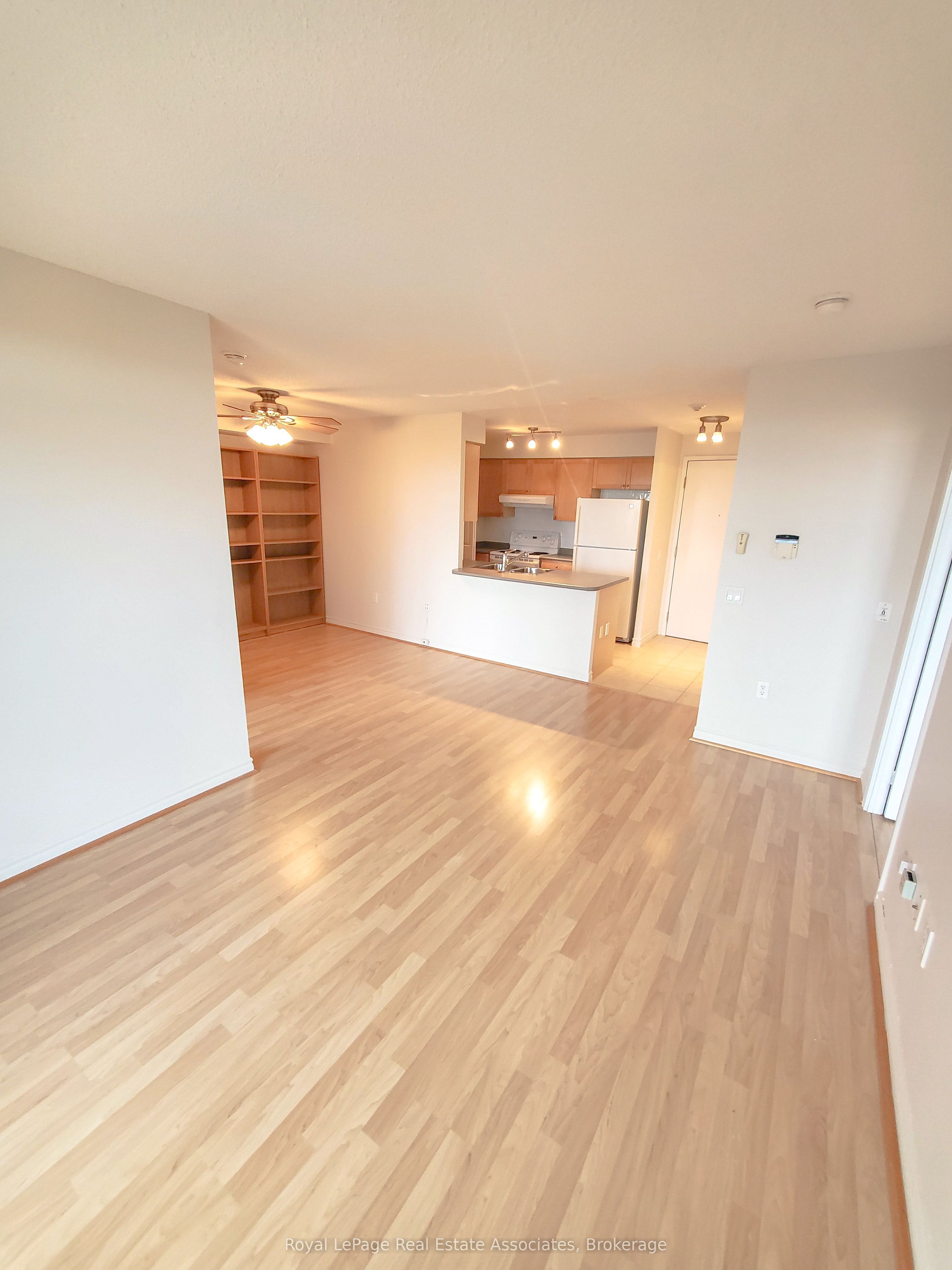 55 Strathaven Drive 1202 Property Photo 33