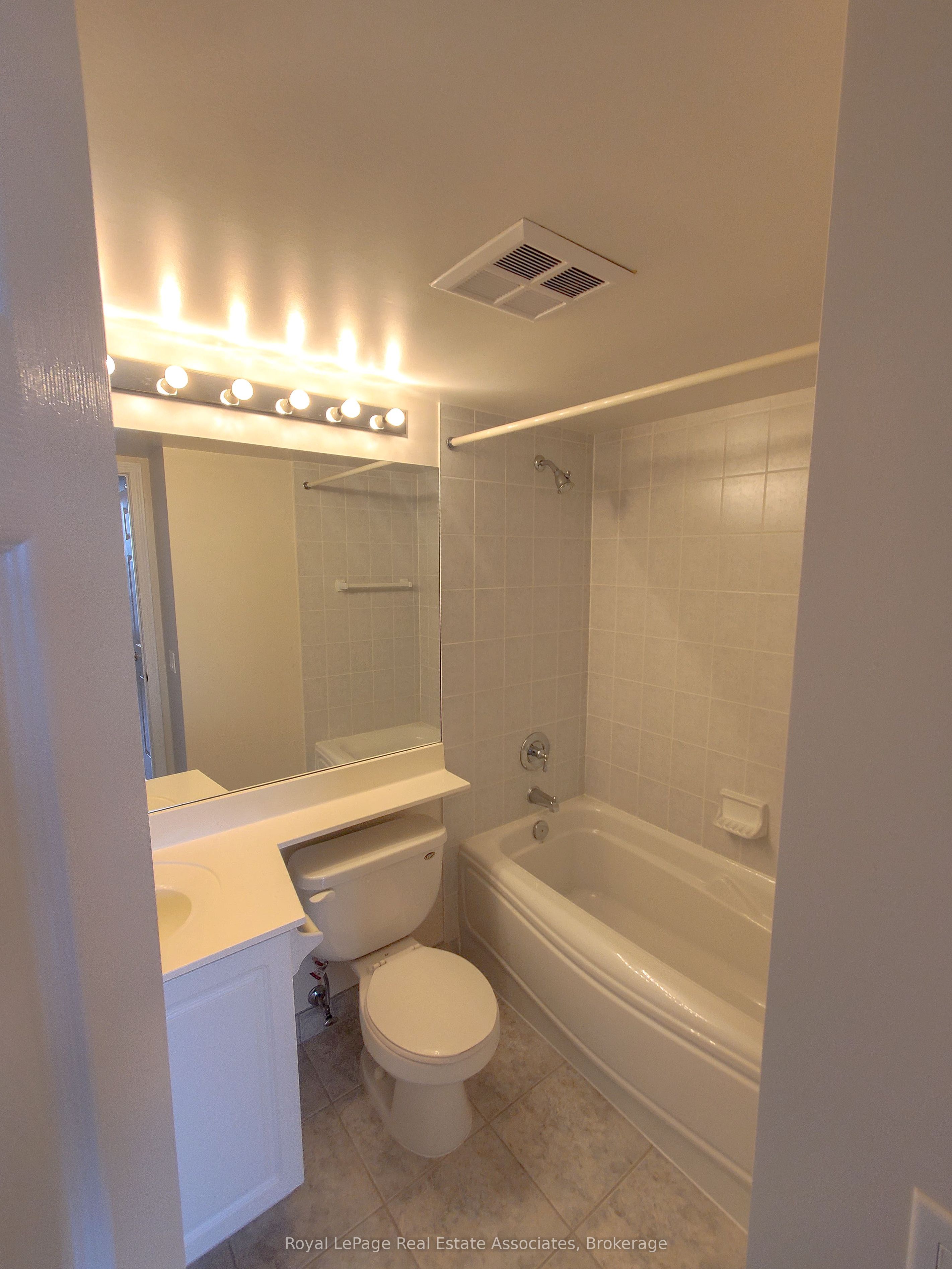 55 Strathaven Drive 1202 Property Photo 41