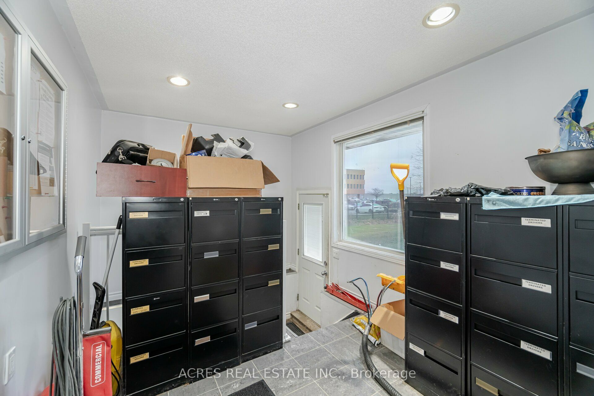140-160 Derry Road E Property Photo 10