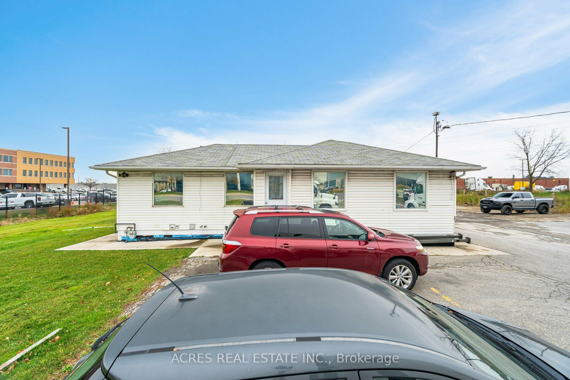140-160 Derry Road E Property Photo 21