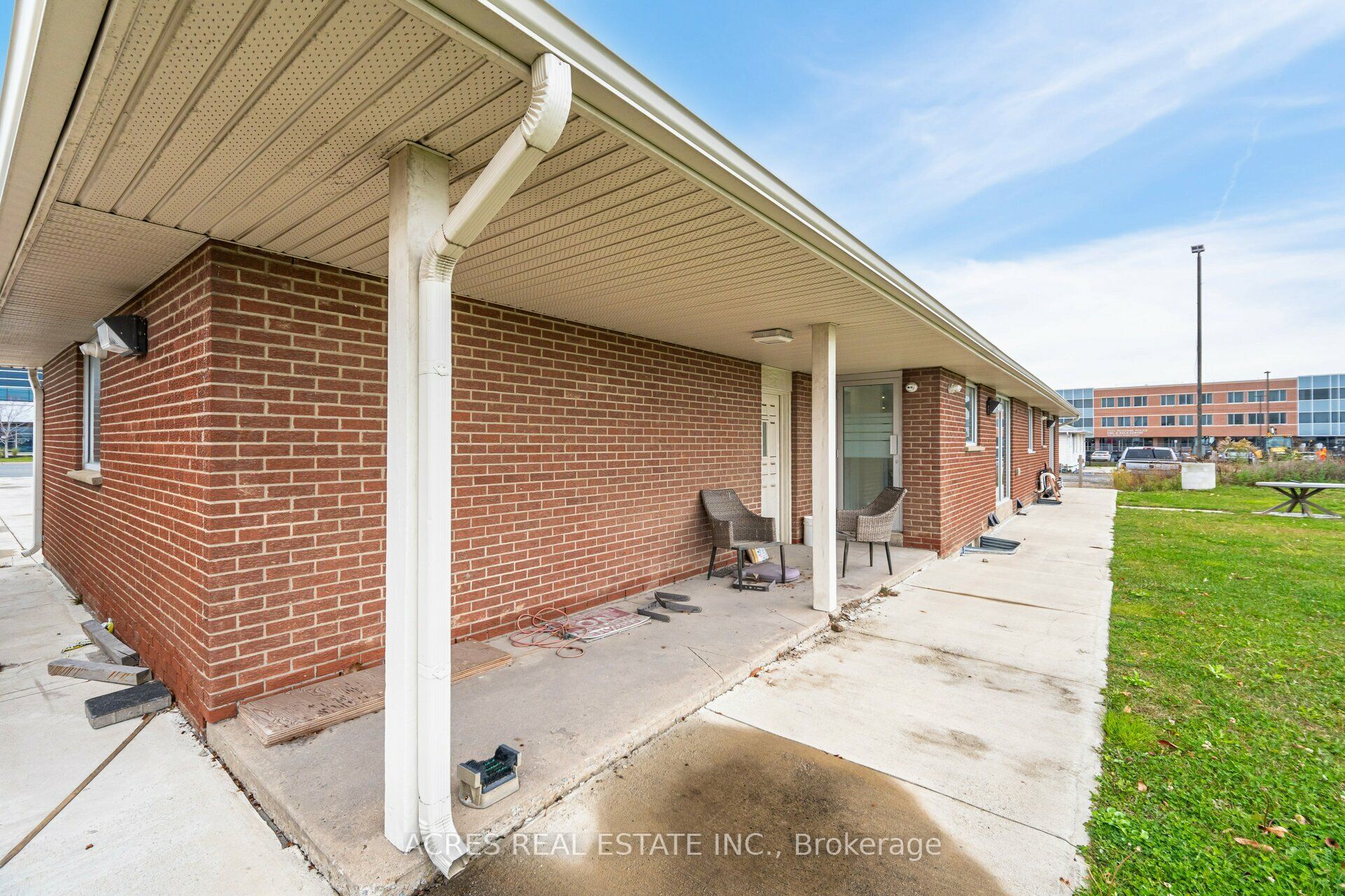 140-160 Derry Road E Property Photo 24