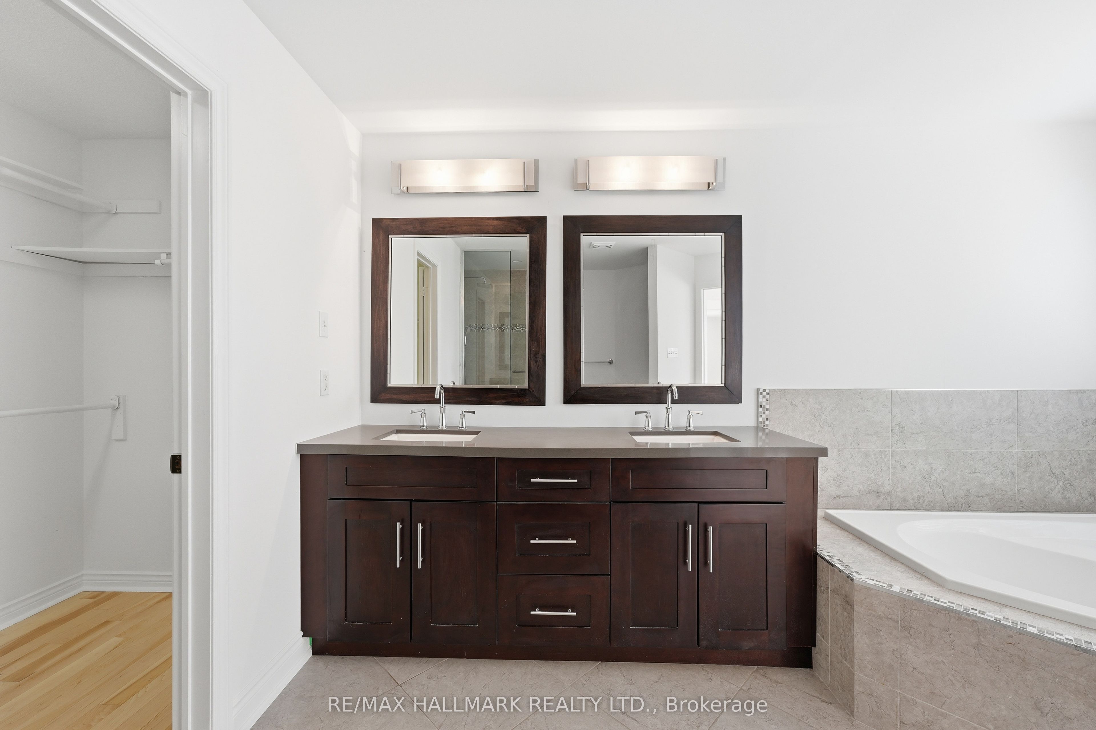 2013 Rosemount Crescent Property Photo 19