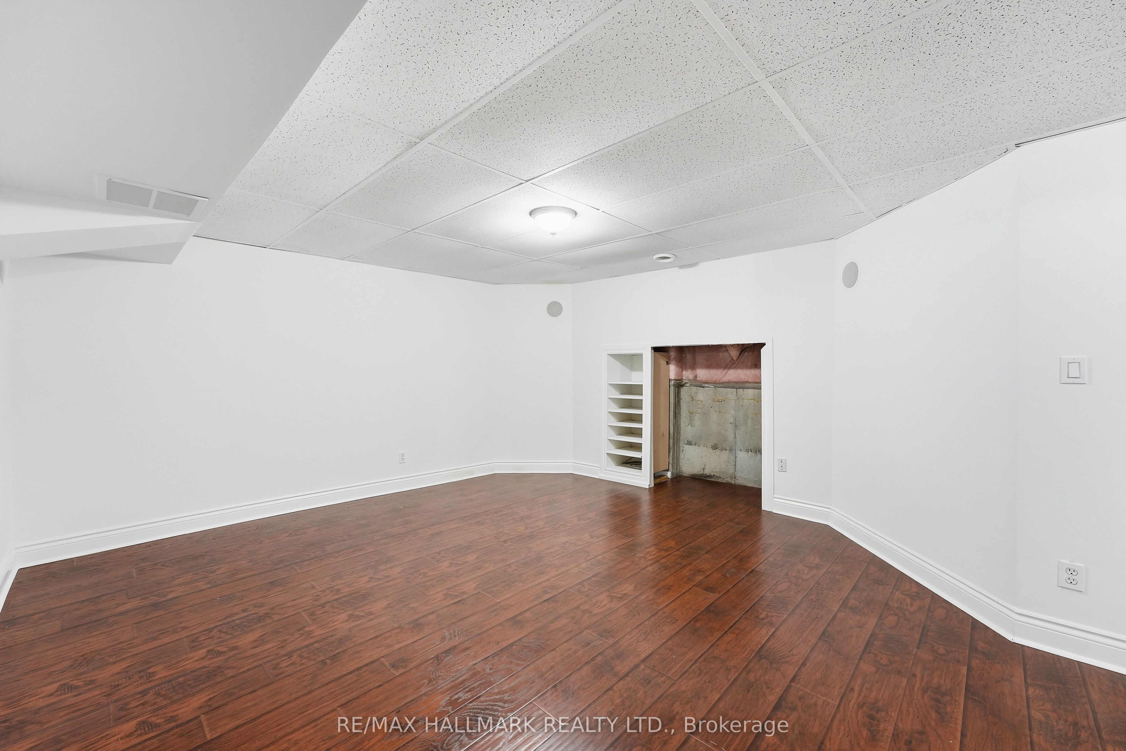 2013 Rosemount Crescent Property Photo 35