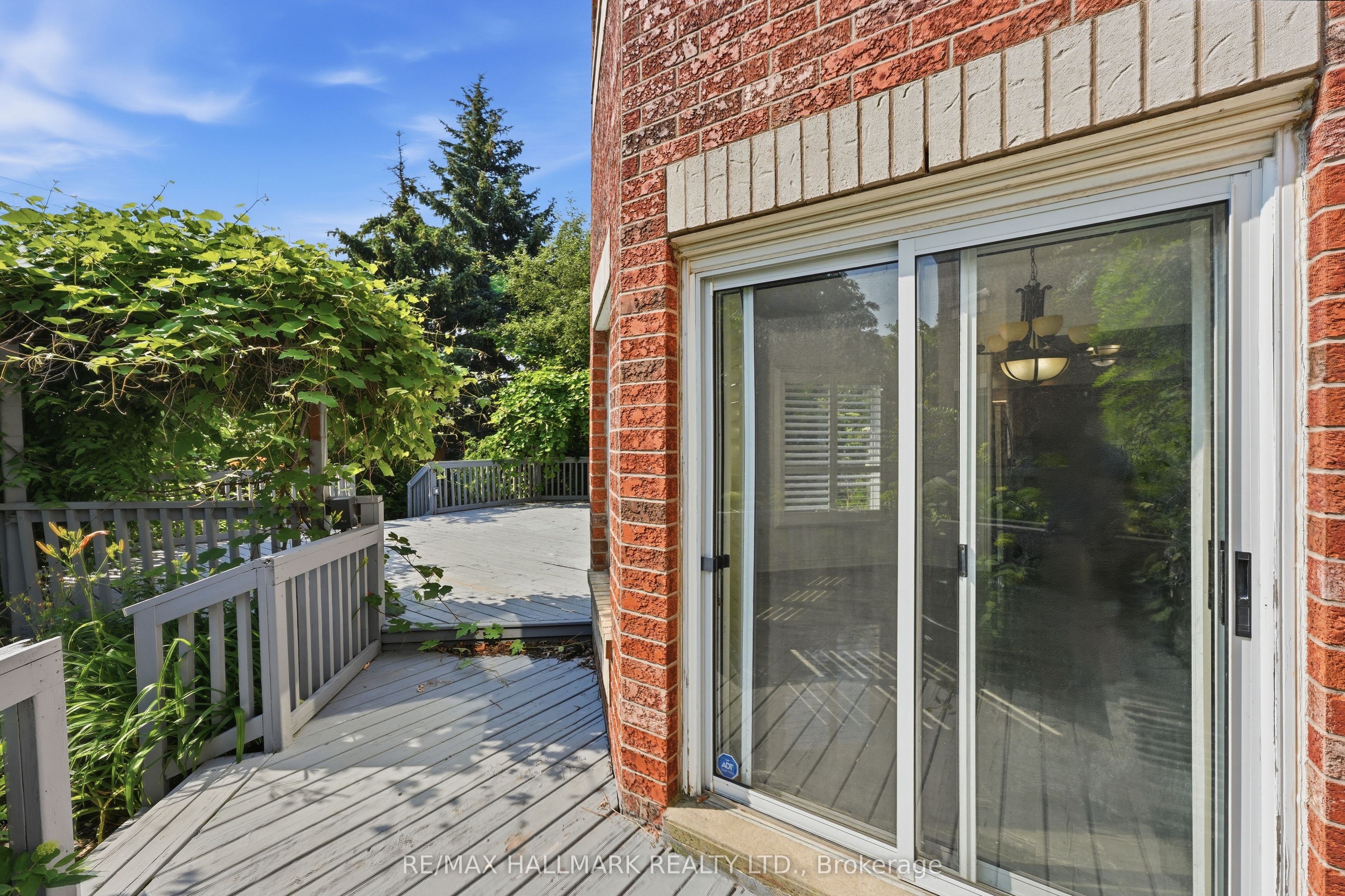 2013 Rosemount Crescent Property Photo 40