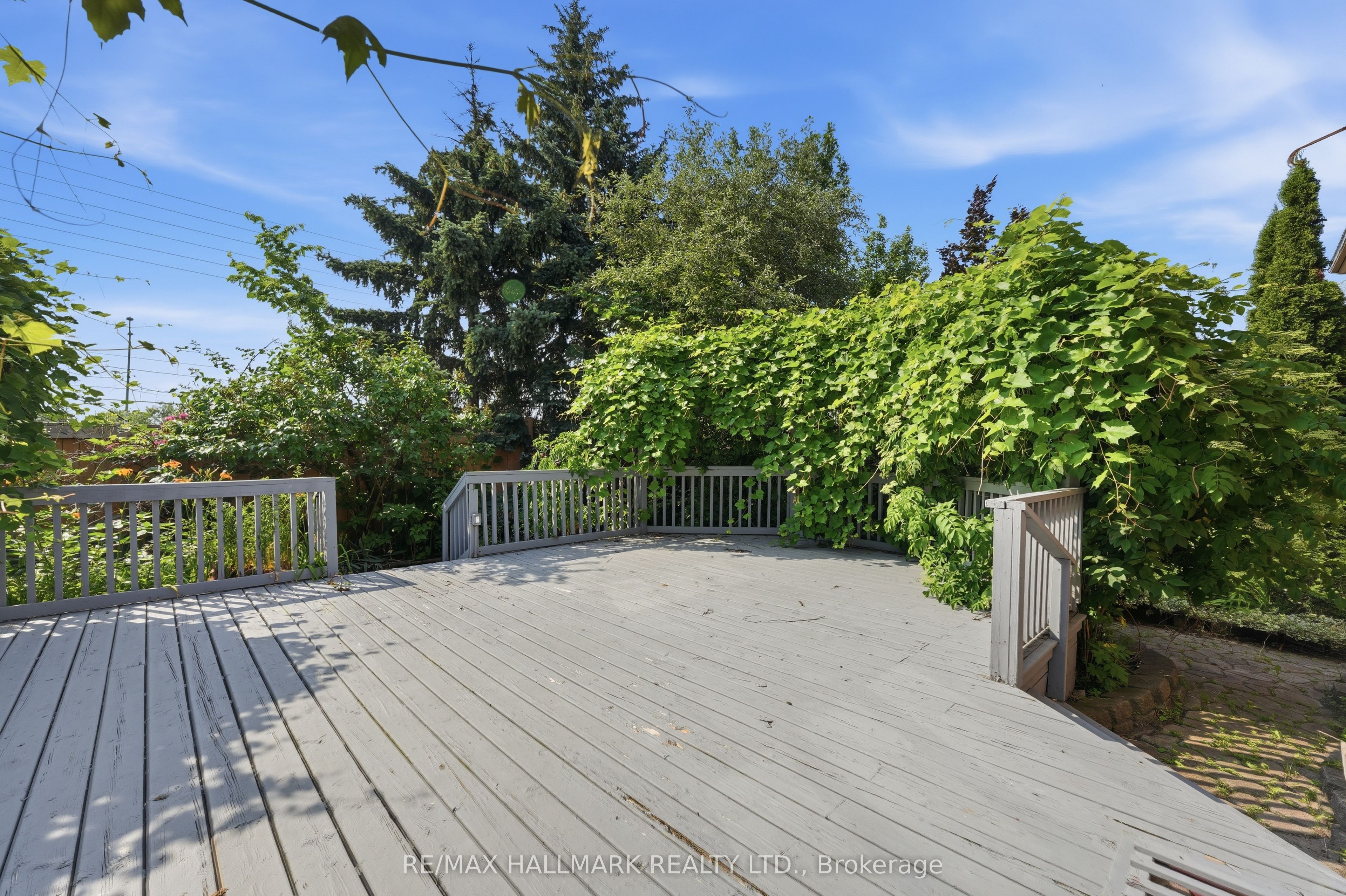 2013 Rosemount Crescent Property Photo 41