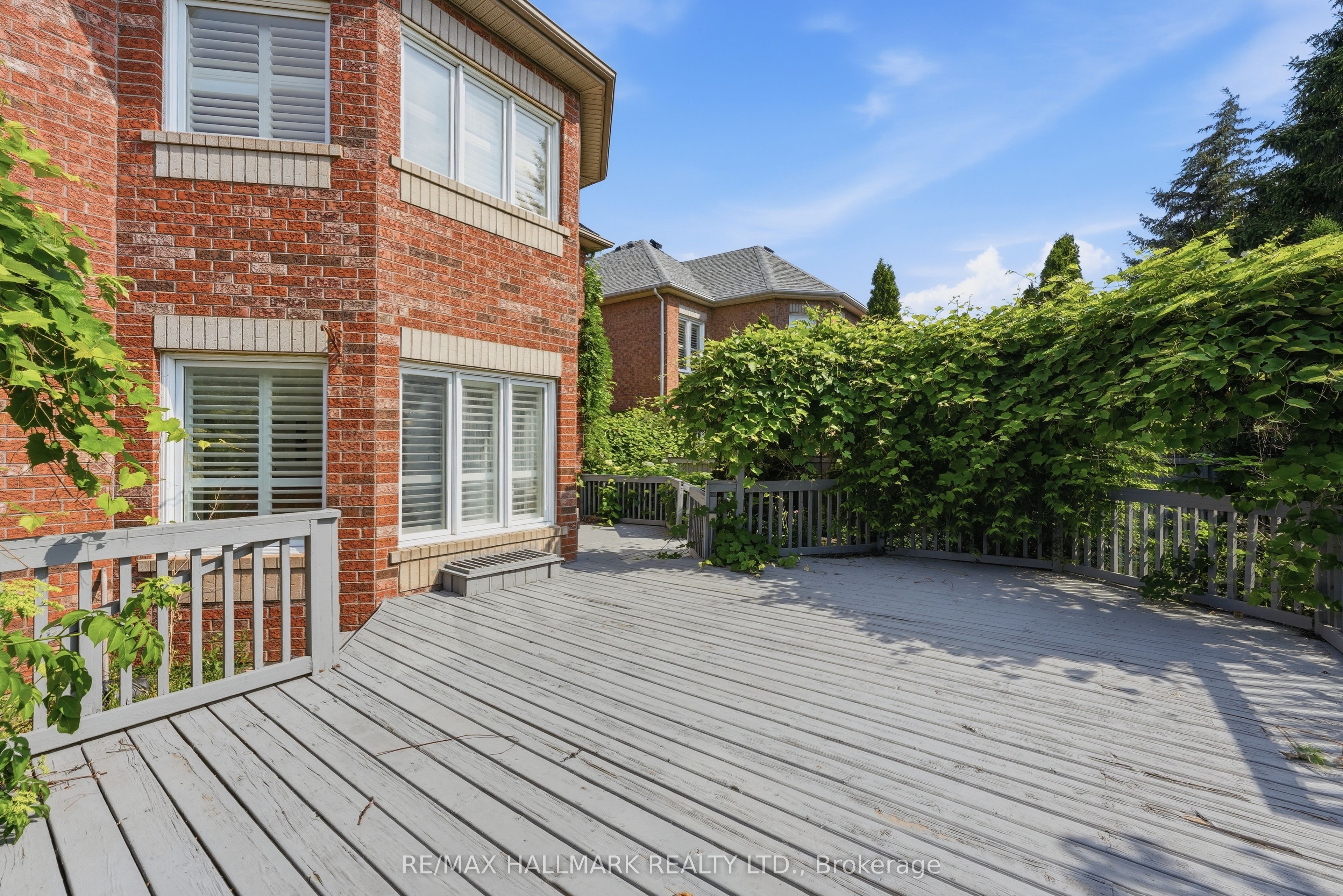 2013 Rosemount Crescent Property Photo 43