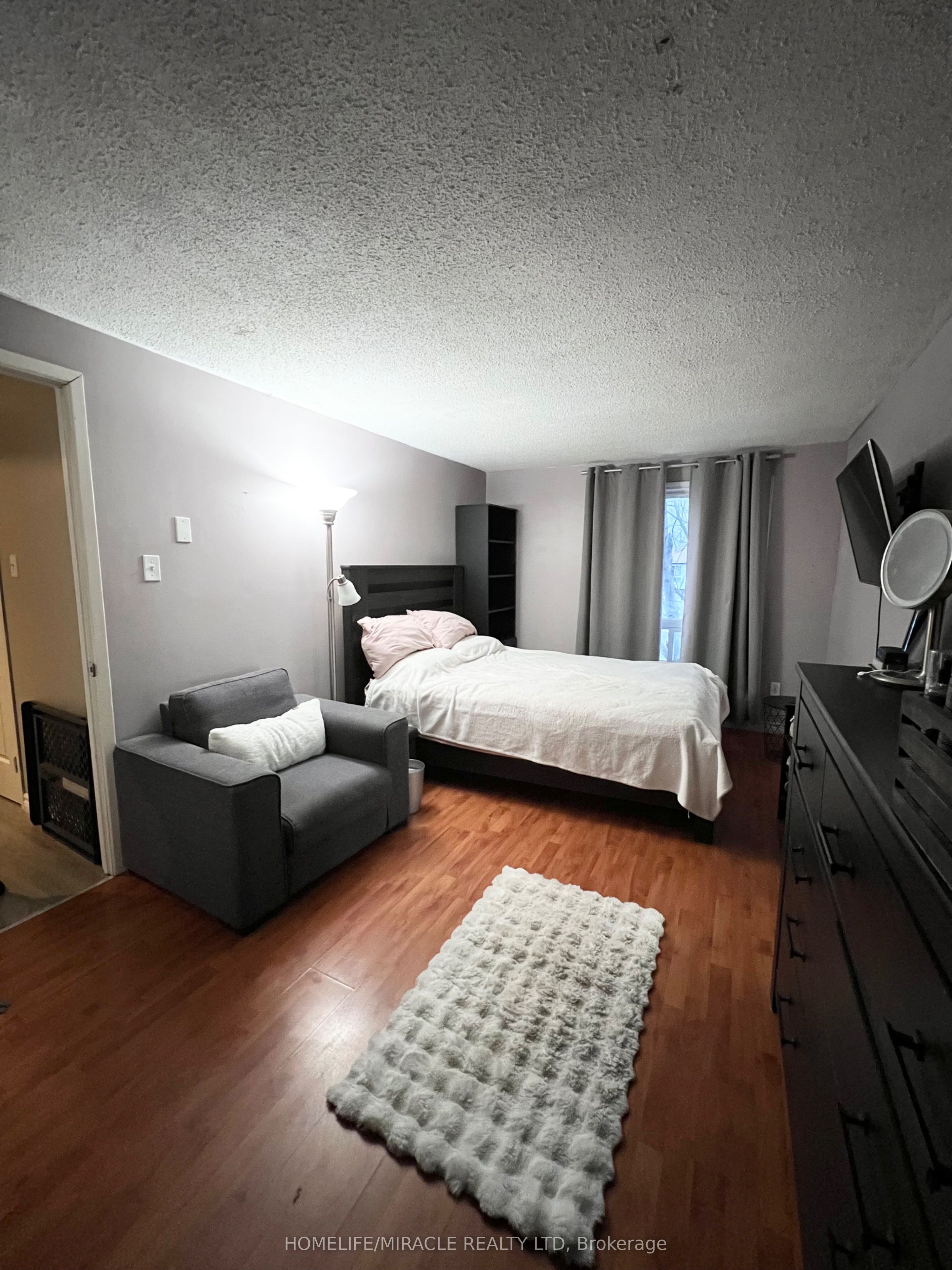 5 Glencairn Square Property Photo 8
