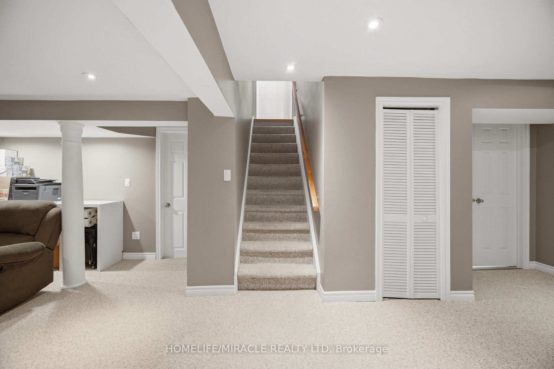 113 Fanshawe Drive Property Photo 33