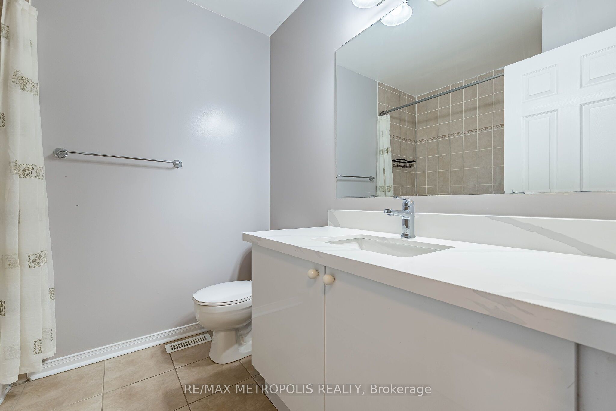 26 Beeston Road Property Photo 33