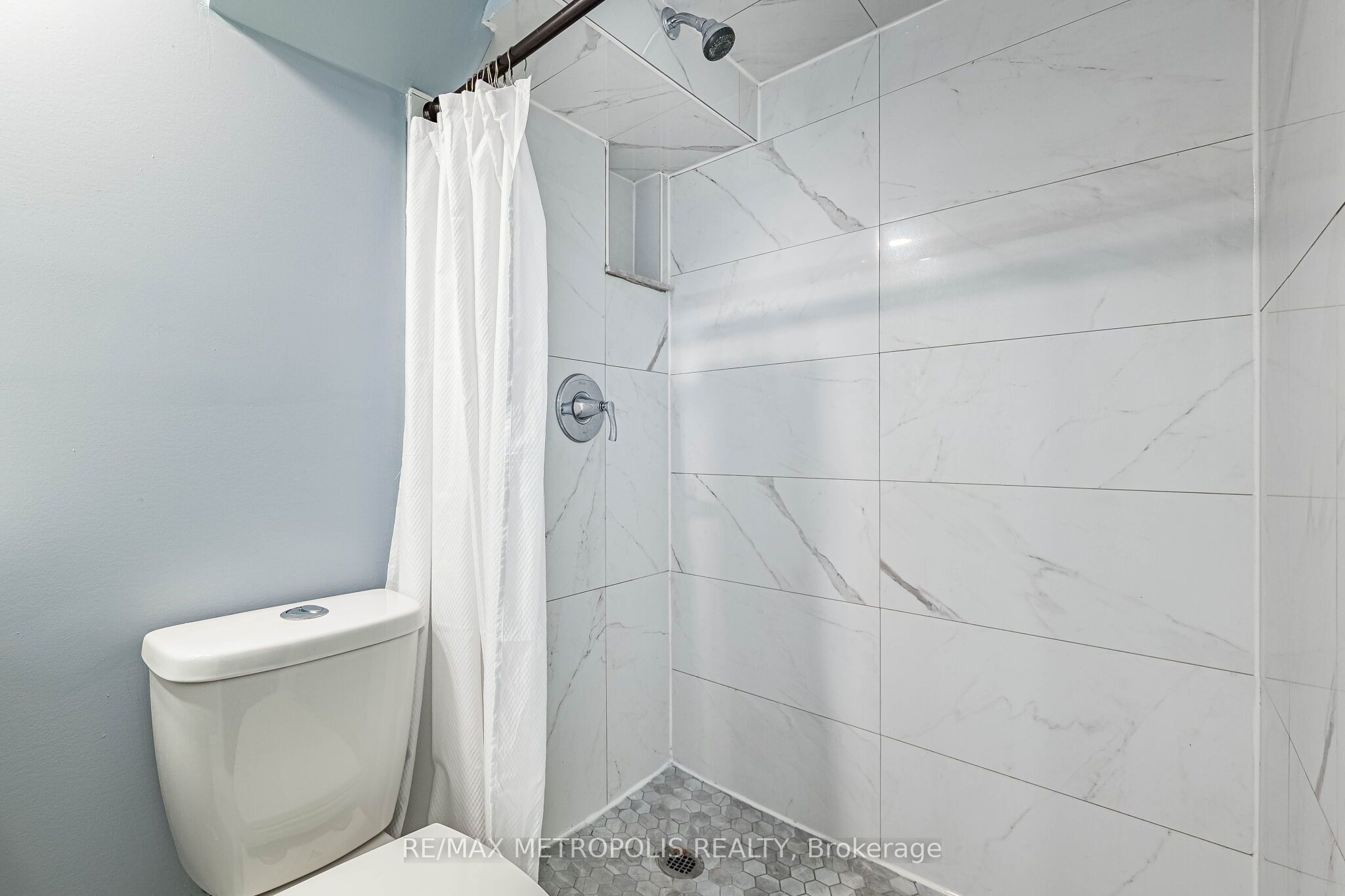 26 Beeston Road Property Photo 48