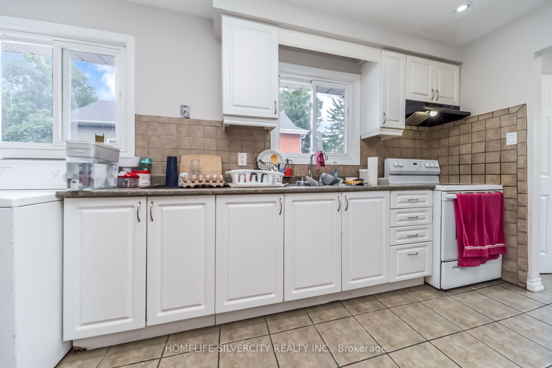 62 Rosedale Avenue W Property Photo 17