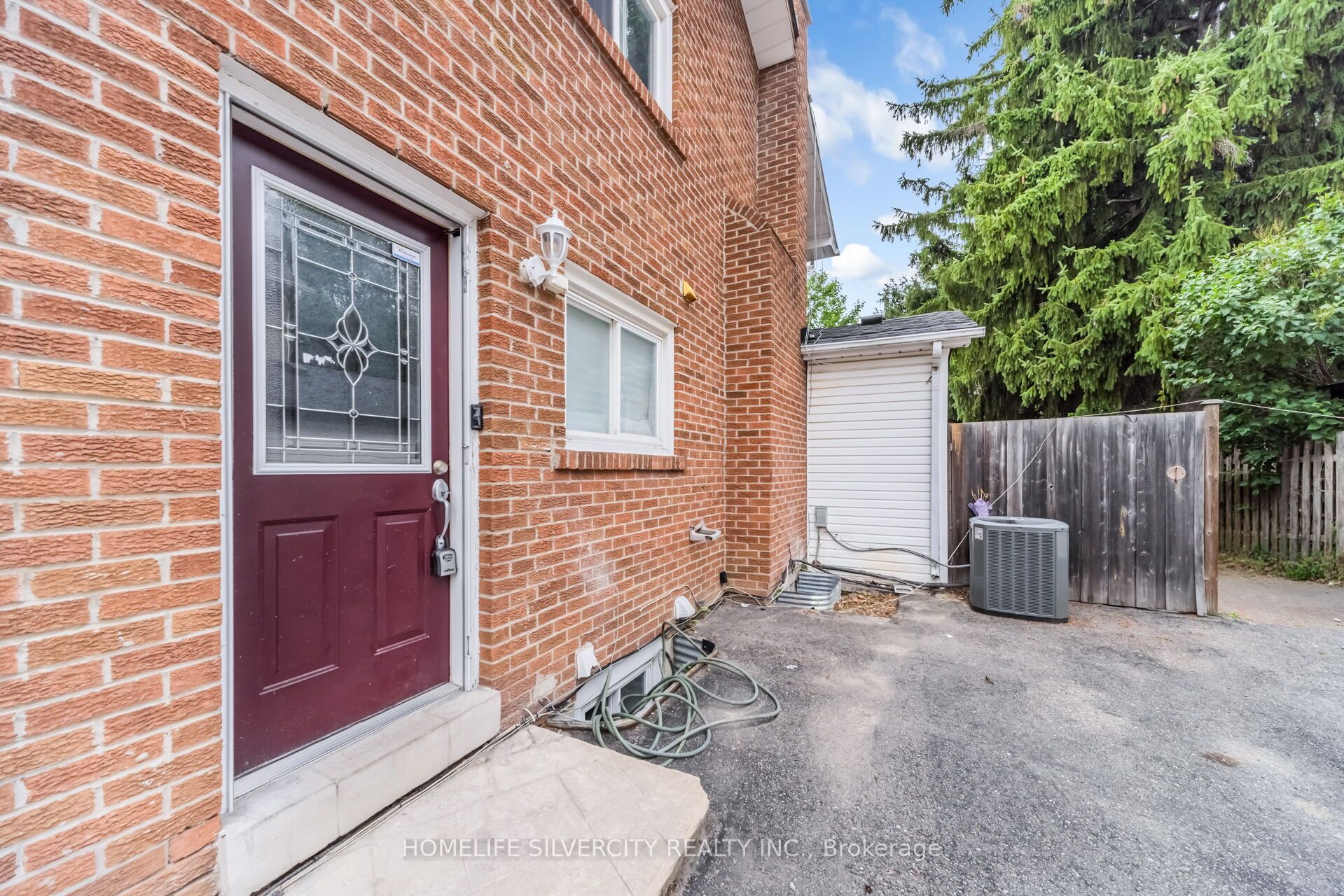 62 Rosedale Avenue W Property Photo 46