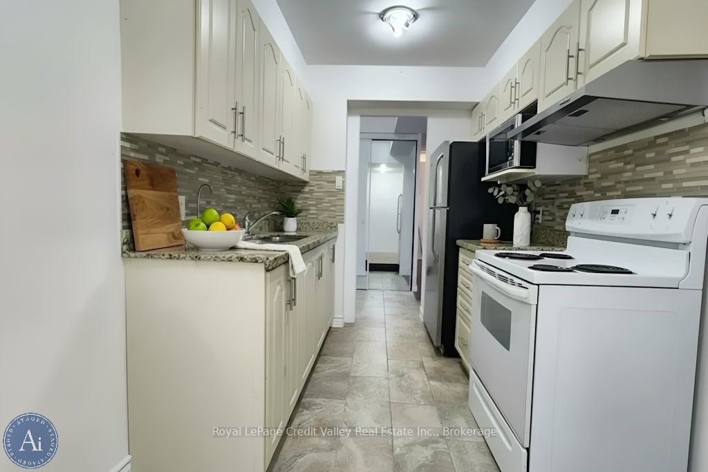 2835 Islington Avenue 209 Property Photo 8