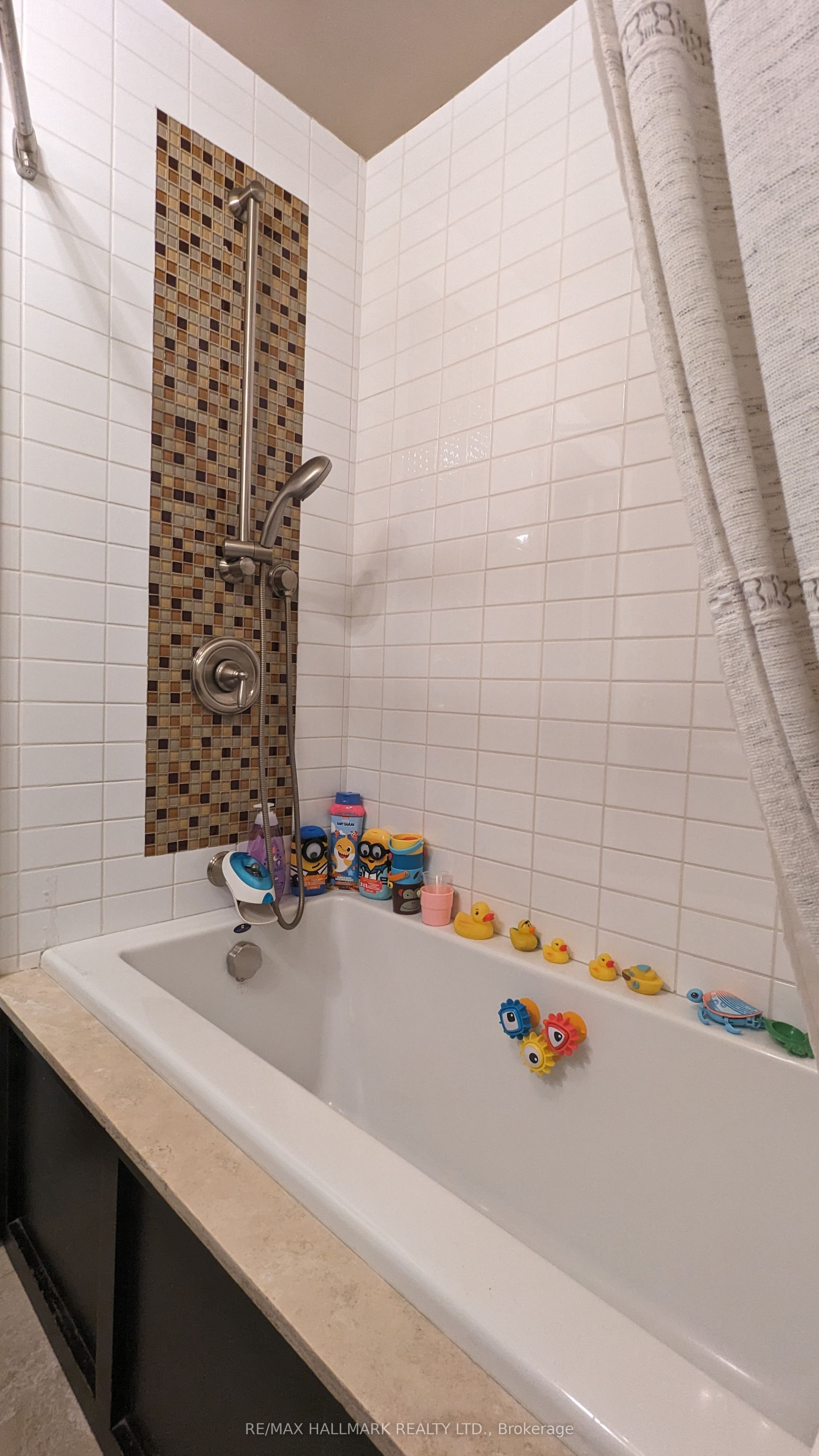 342 Whitmore Avenue Property Photo 9