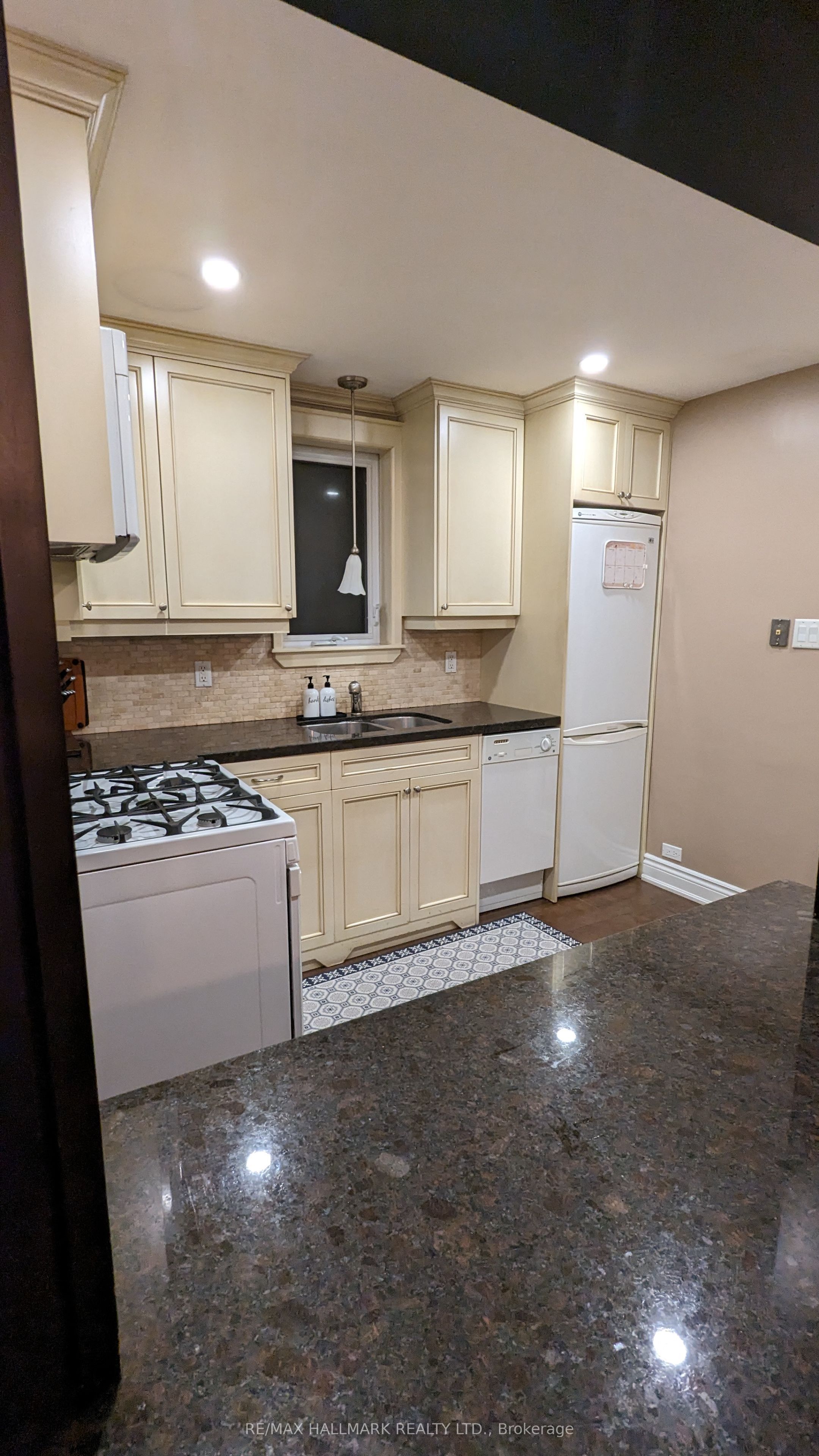 342 Whitmore Avenue Property Photo 10