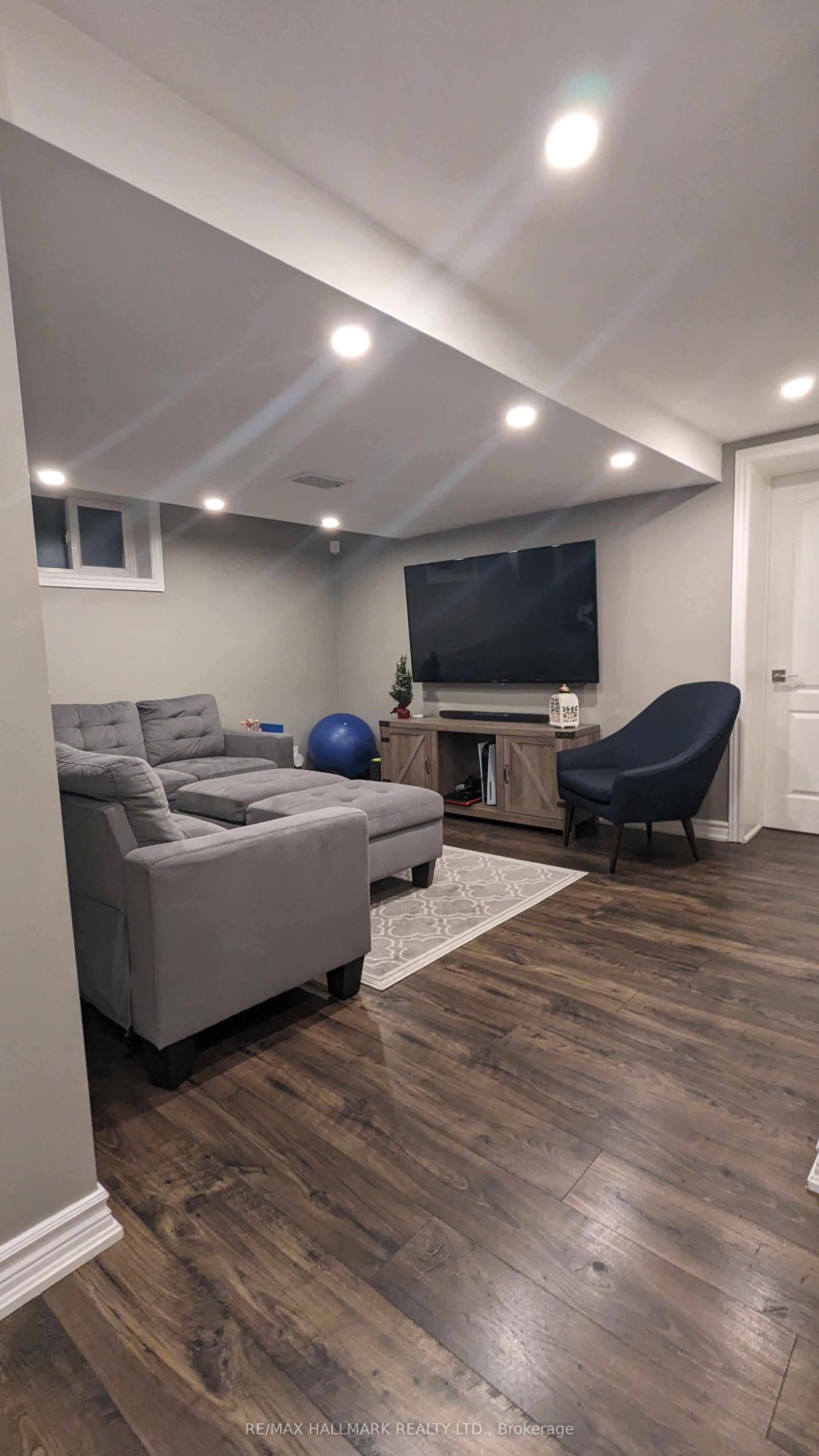 342 Whitmore Avenue Property Photo 14