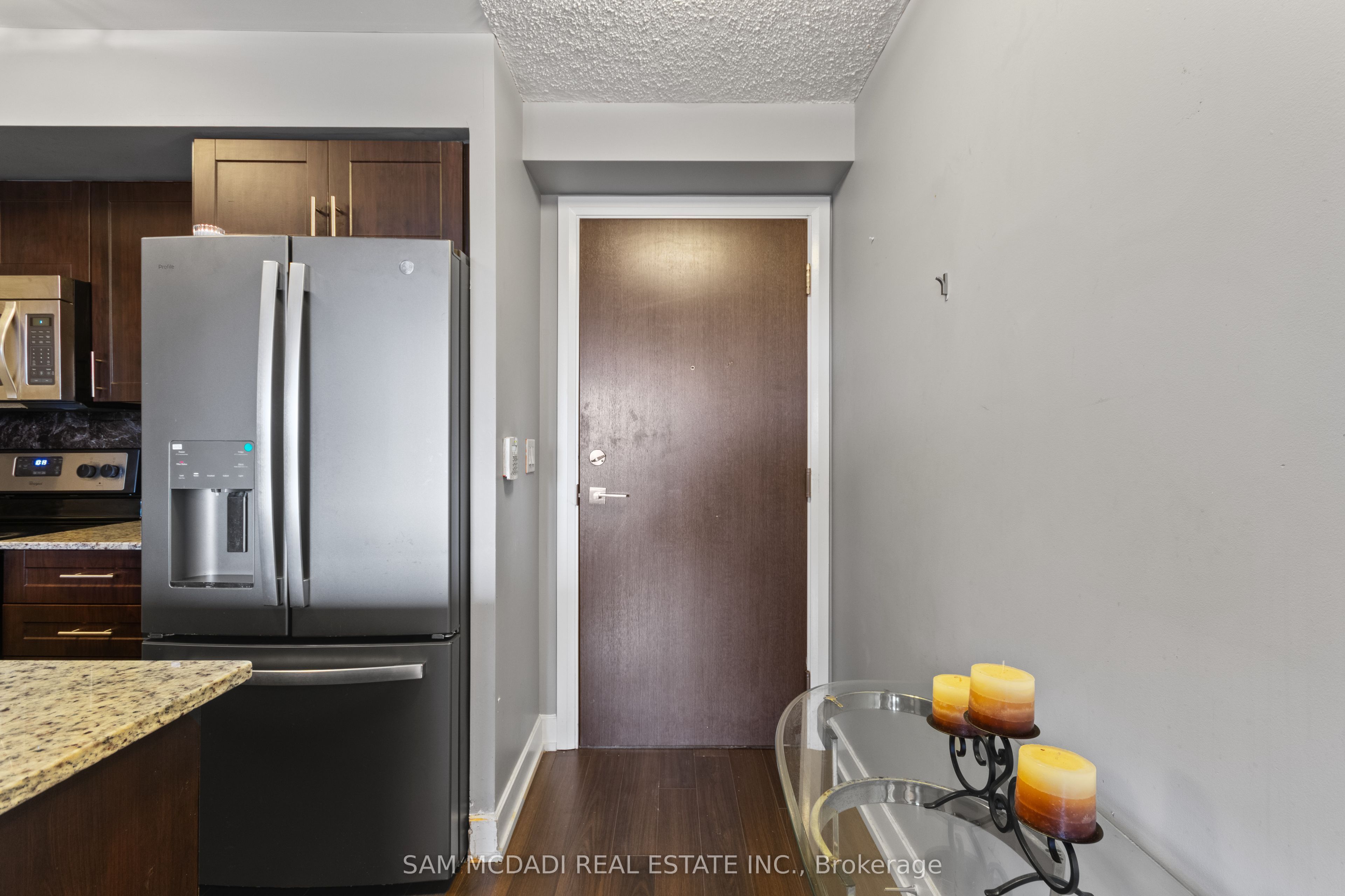 2 Eva Road 630 Property Photo 2