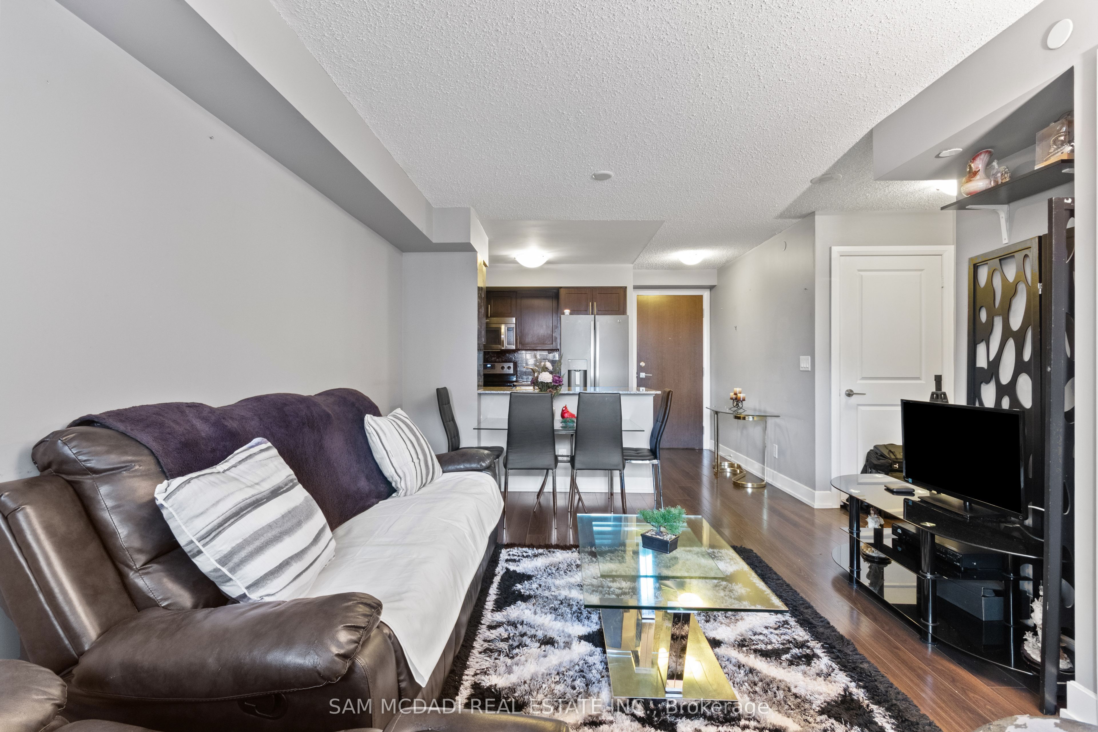 2 Eva Road 630 Property Photo 8