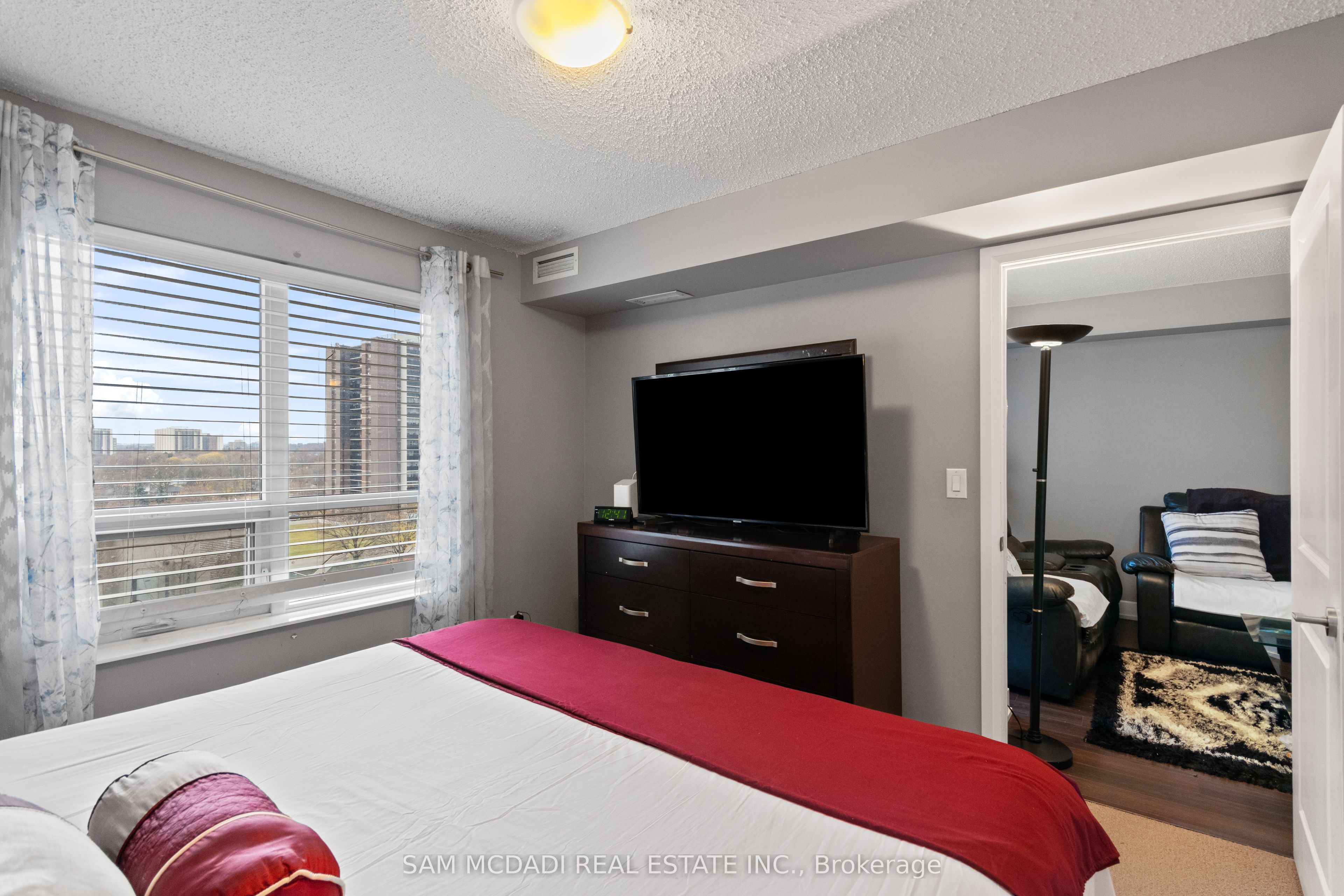2 Eva Road 630 Property Photo 13