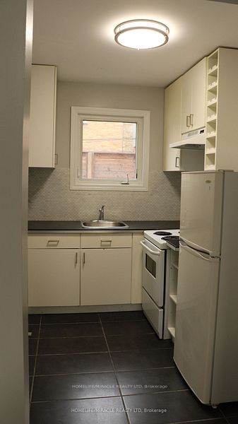 78 Fifth Street Unit 2 Property Photo 3