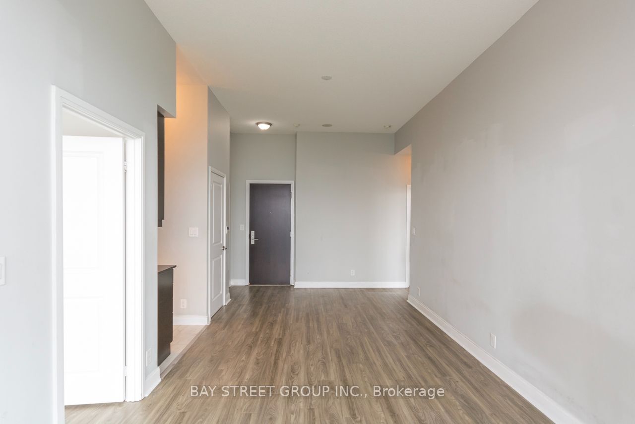 60 Absolute Avenue 5006 Property Photo 5