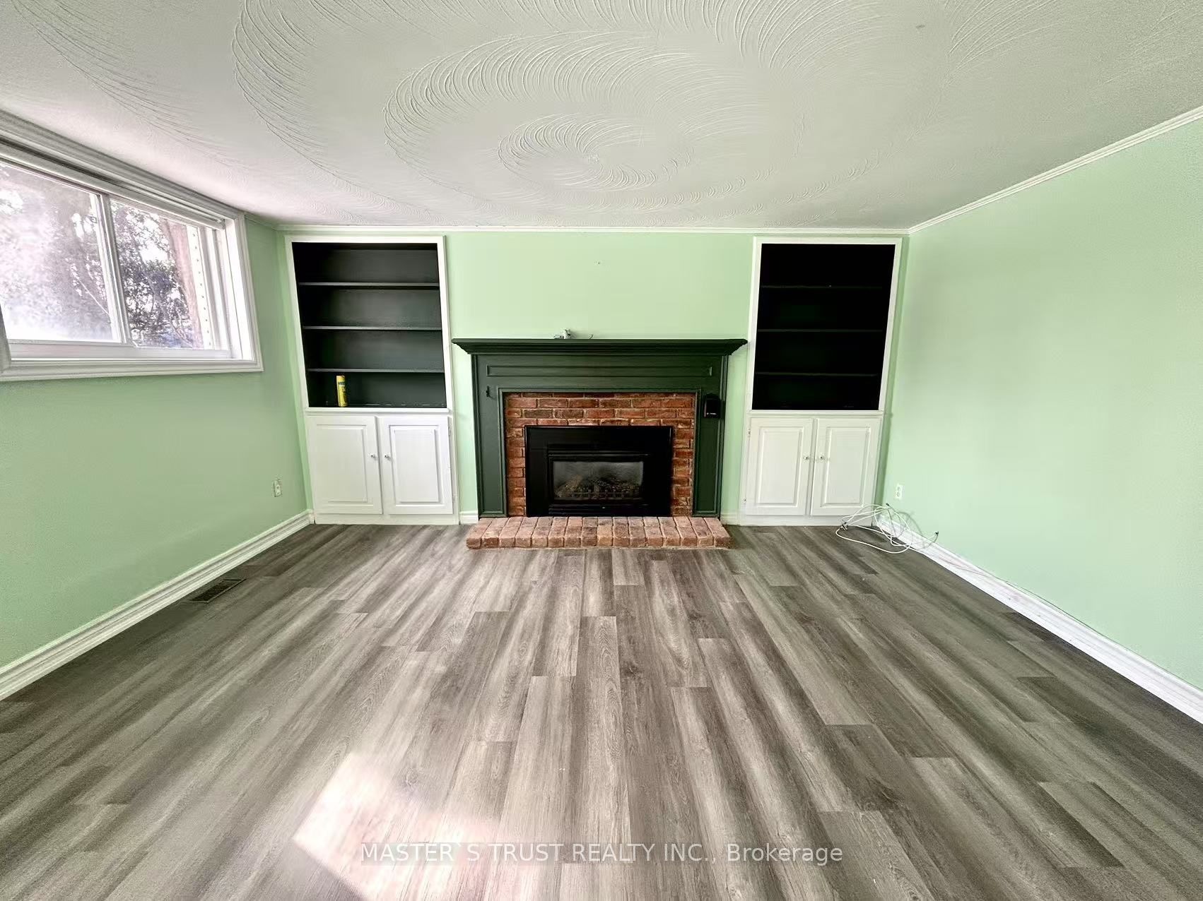 5183 Cherryhill Crescent Property Photo 27