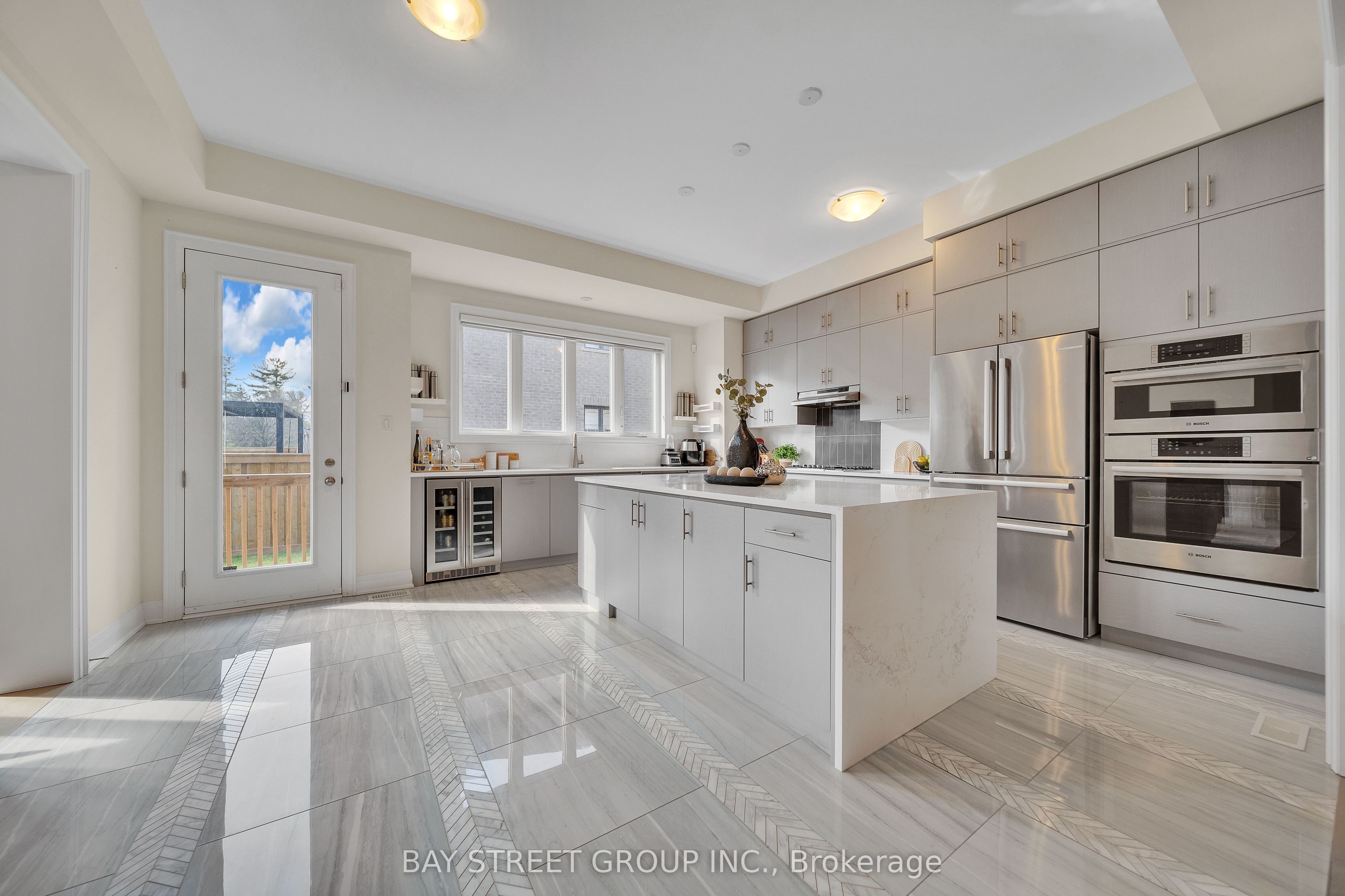 2411 Saw Whet Boulevard Property Photo 1