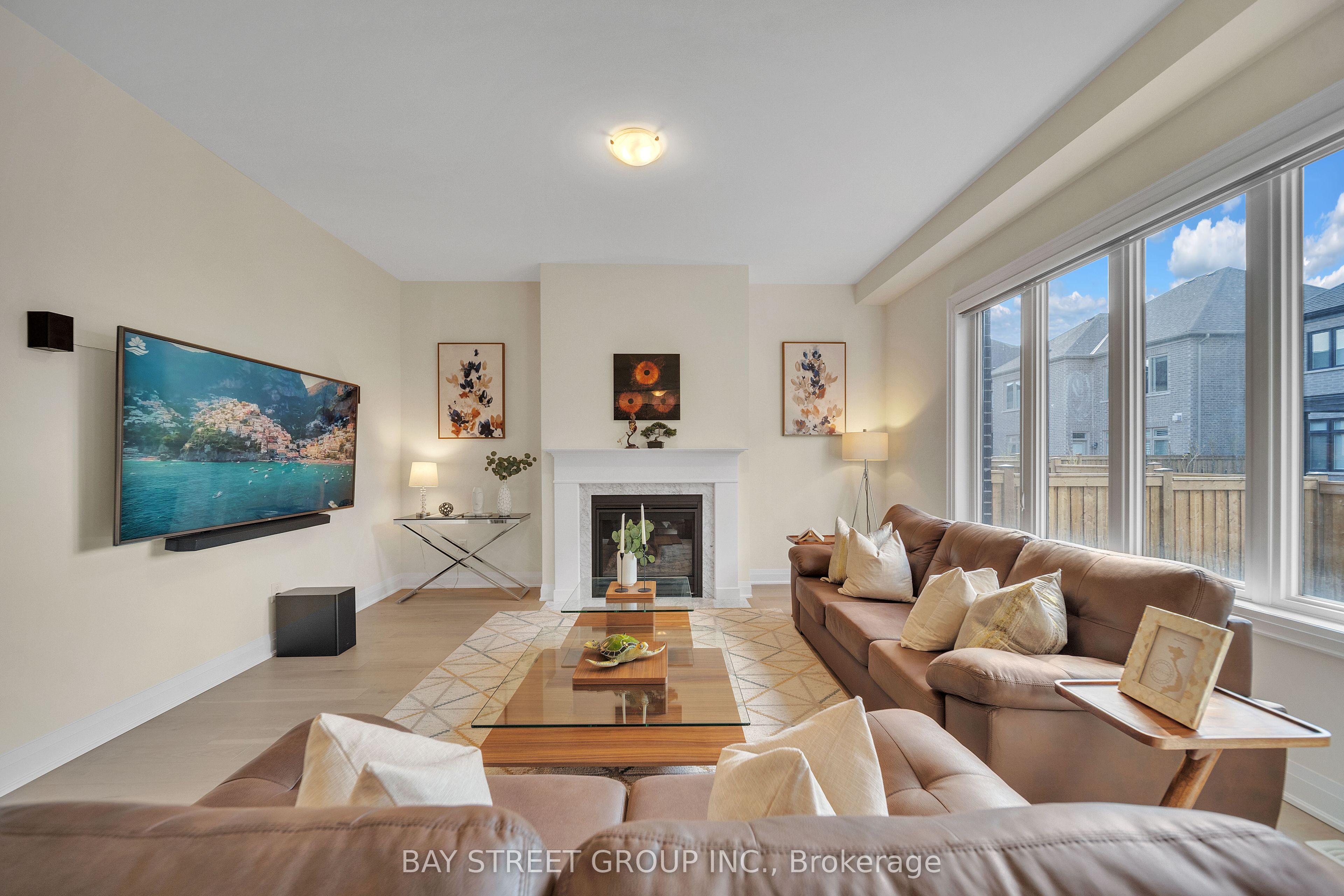 2411 Saw Whet Boulevard Property Photo 2