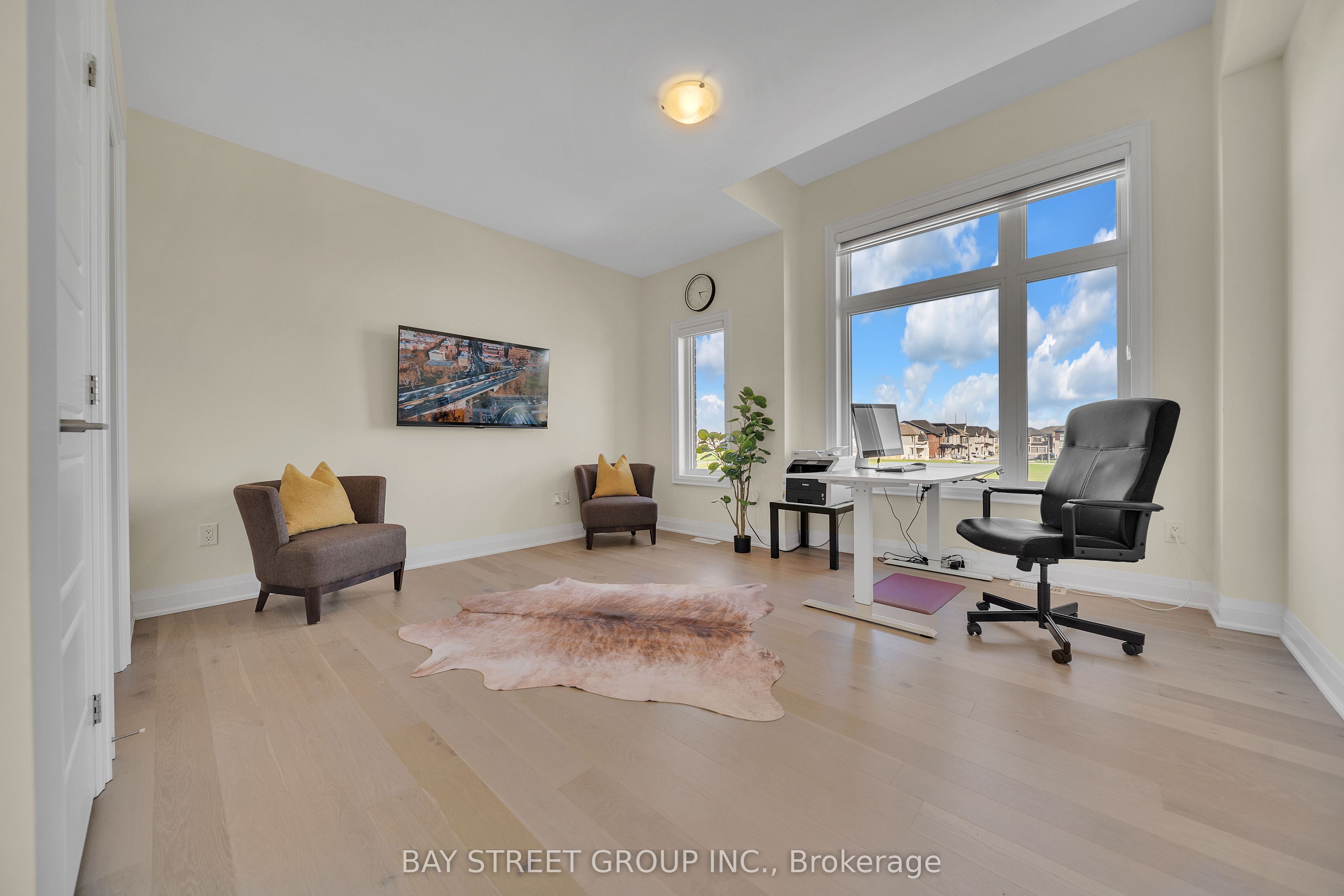 2411 Saw Whet Boulevard Property Photo 3