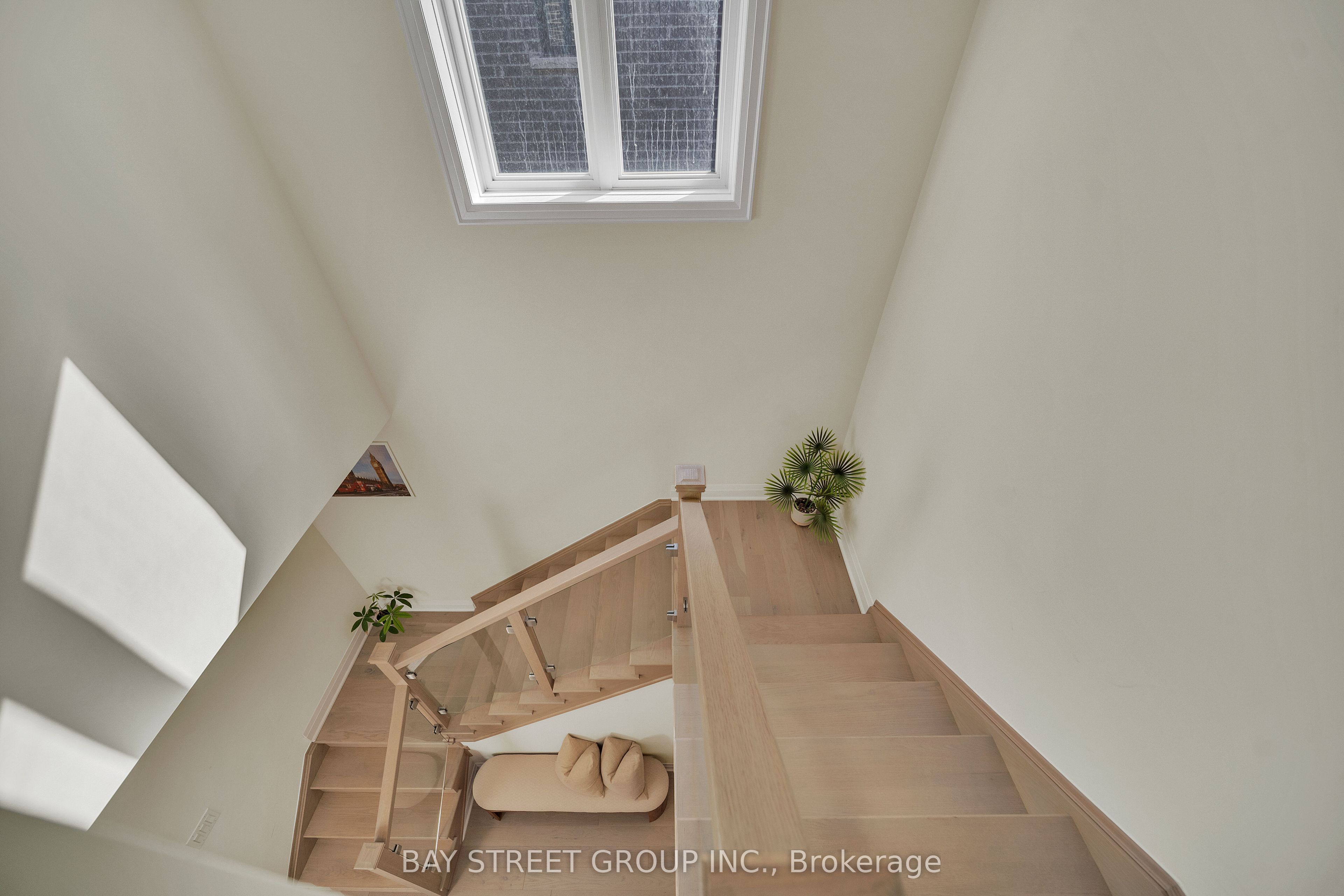 2411 Saw Whet Boulevard Property Photo 23