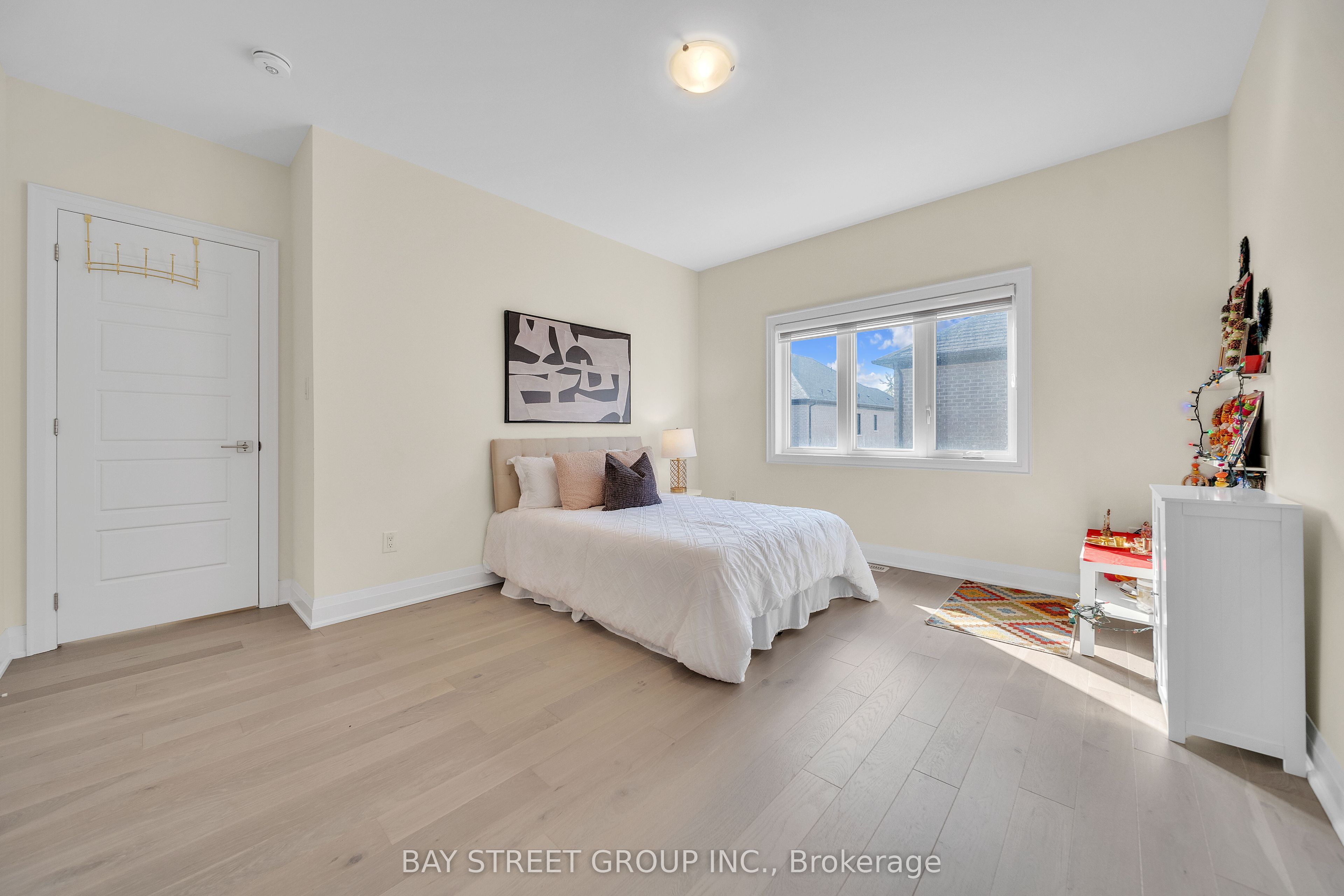 2411 Saw Whet Boulevard Property Photo 33