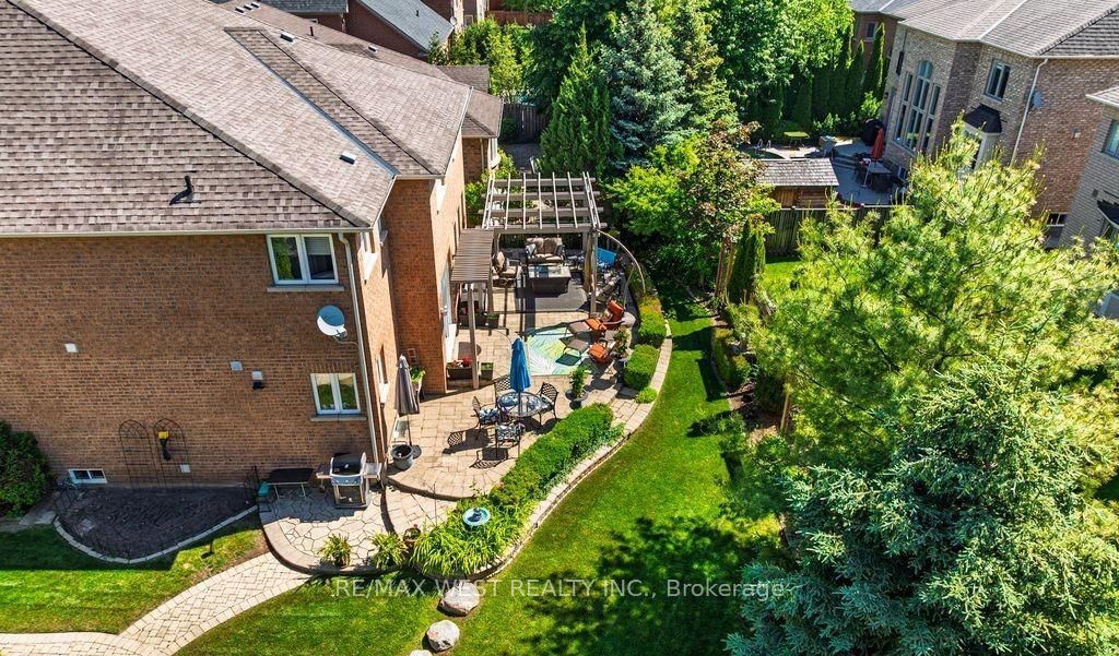 3338 Fox Run Circle Property Photo 2