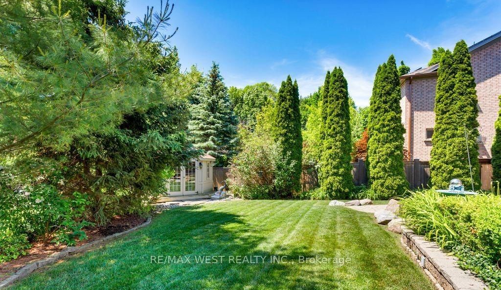 3338 Fox Run Circle Property Photo 3