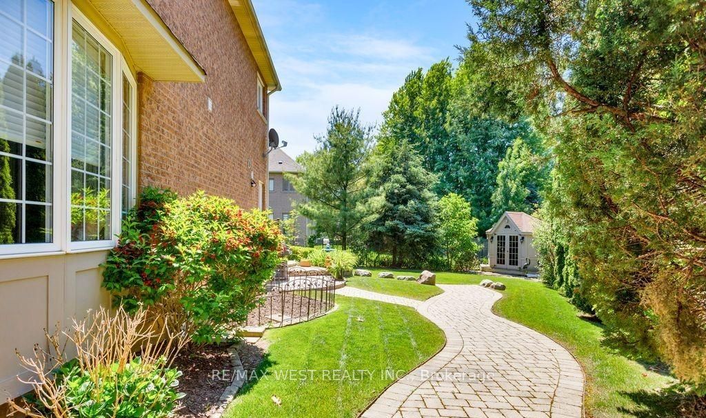 3338 Fox Run Circle Property Photo 5