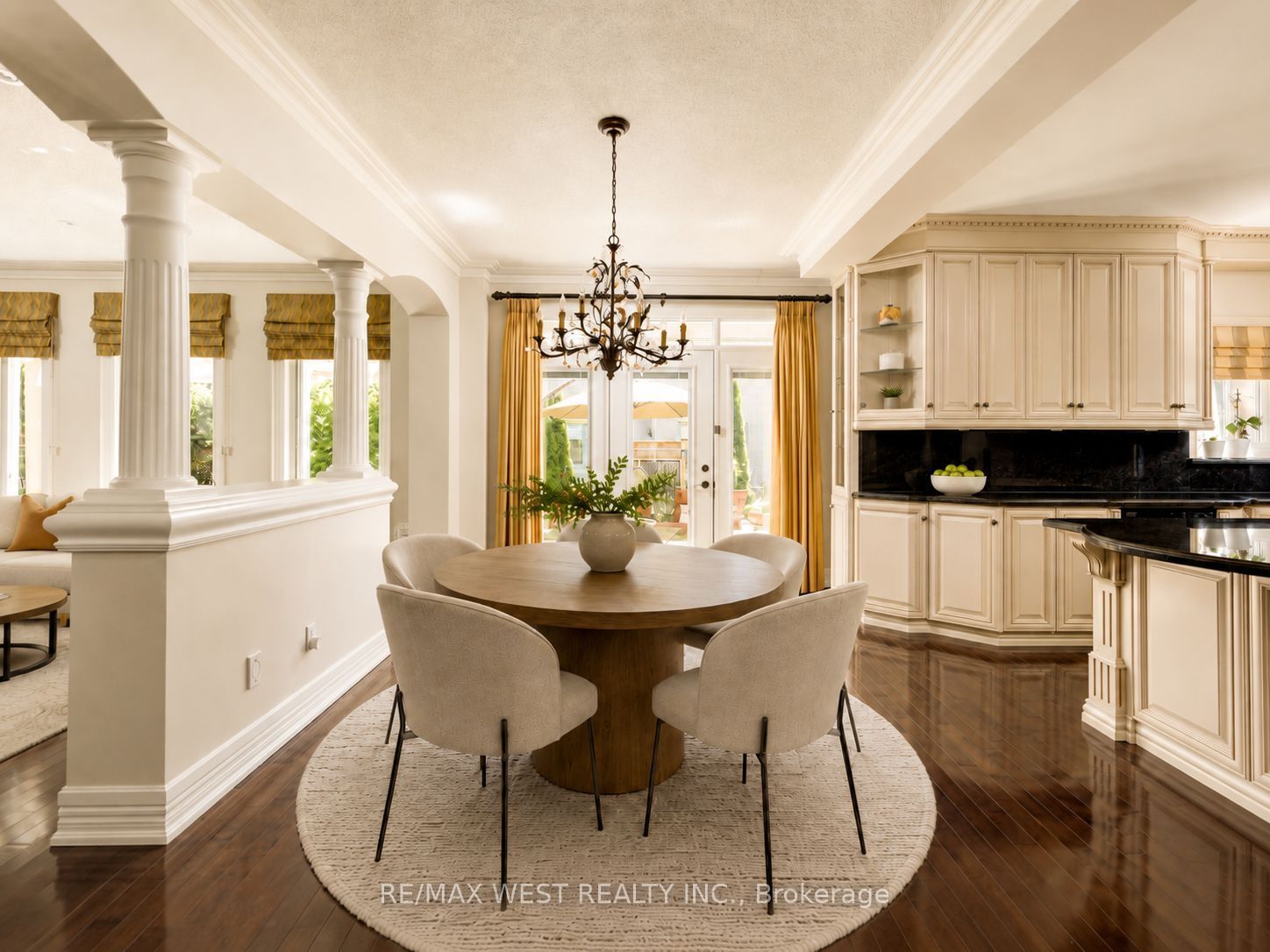 3338 Fox Run Circle Property Photo 14