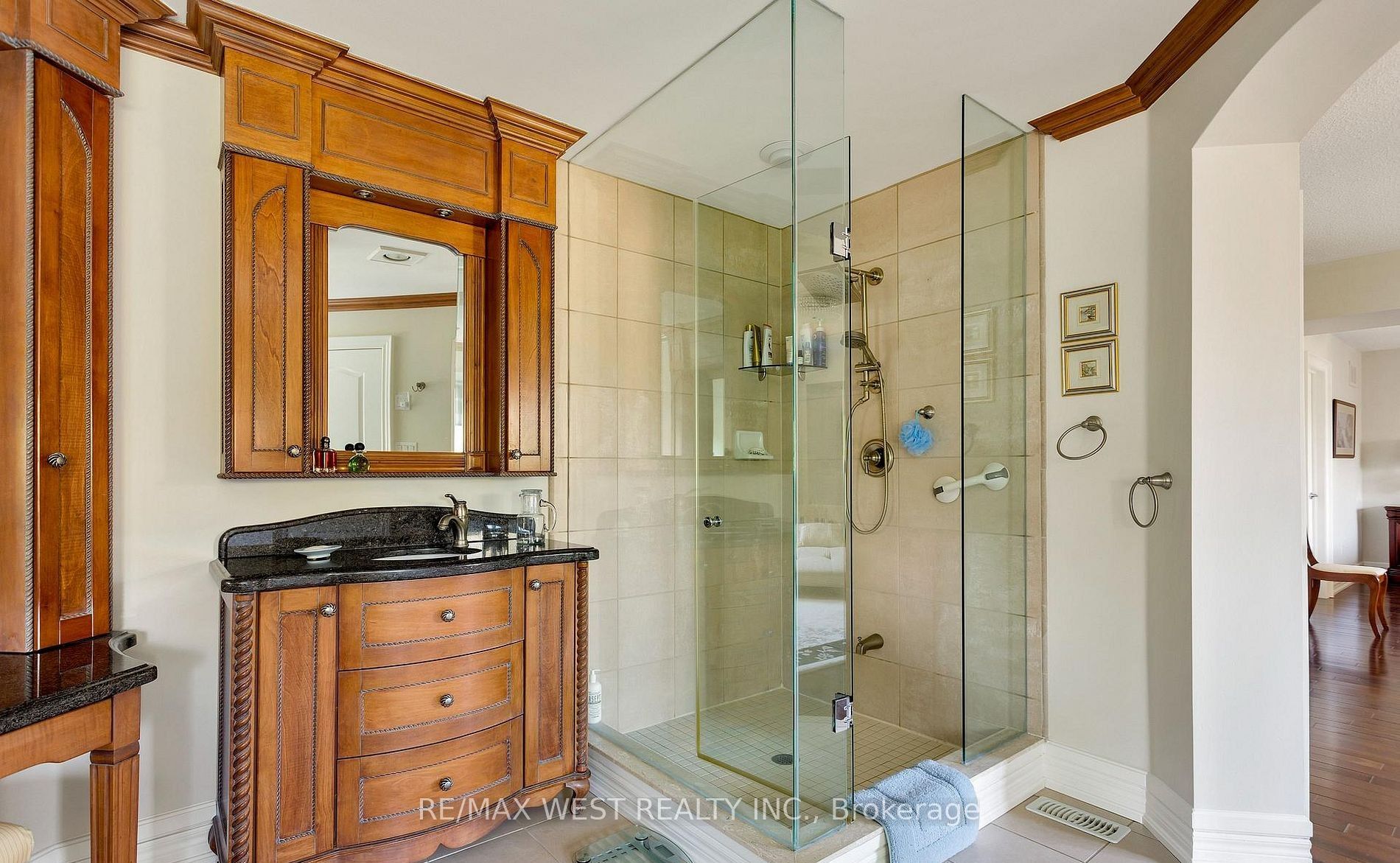 3338 Fox Run Circle Property Photo 24