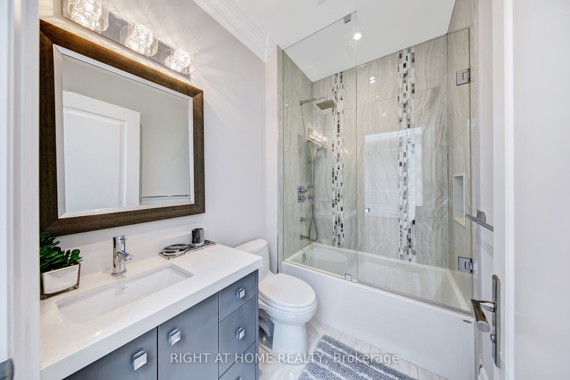 484 Avonwood Drive Property Photo 15