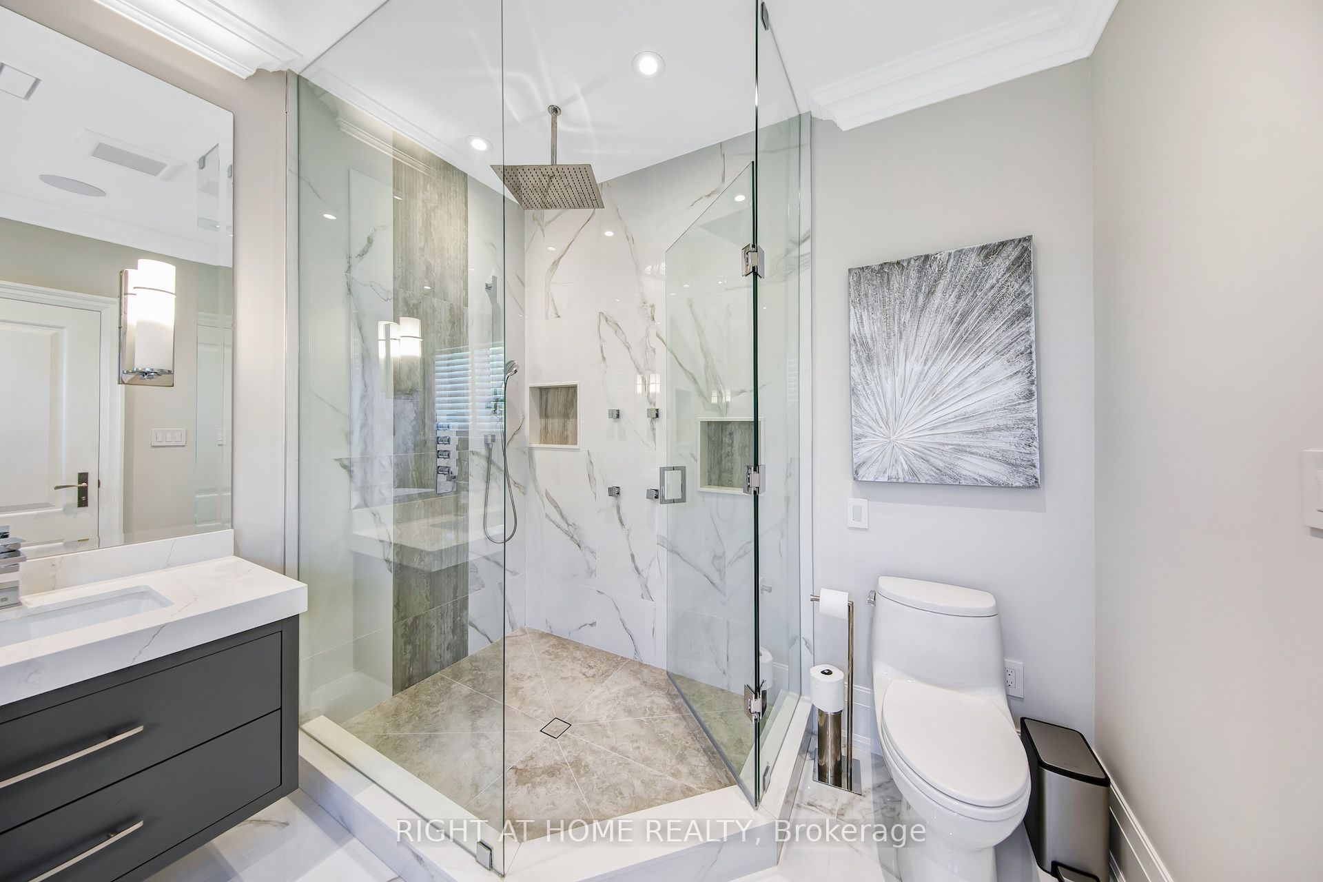484 Avonwood Drive Property Photo 23