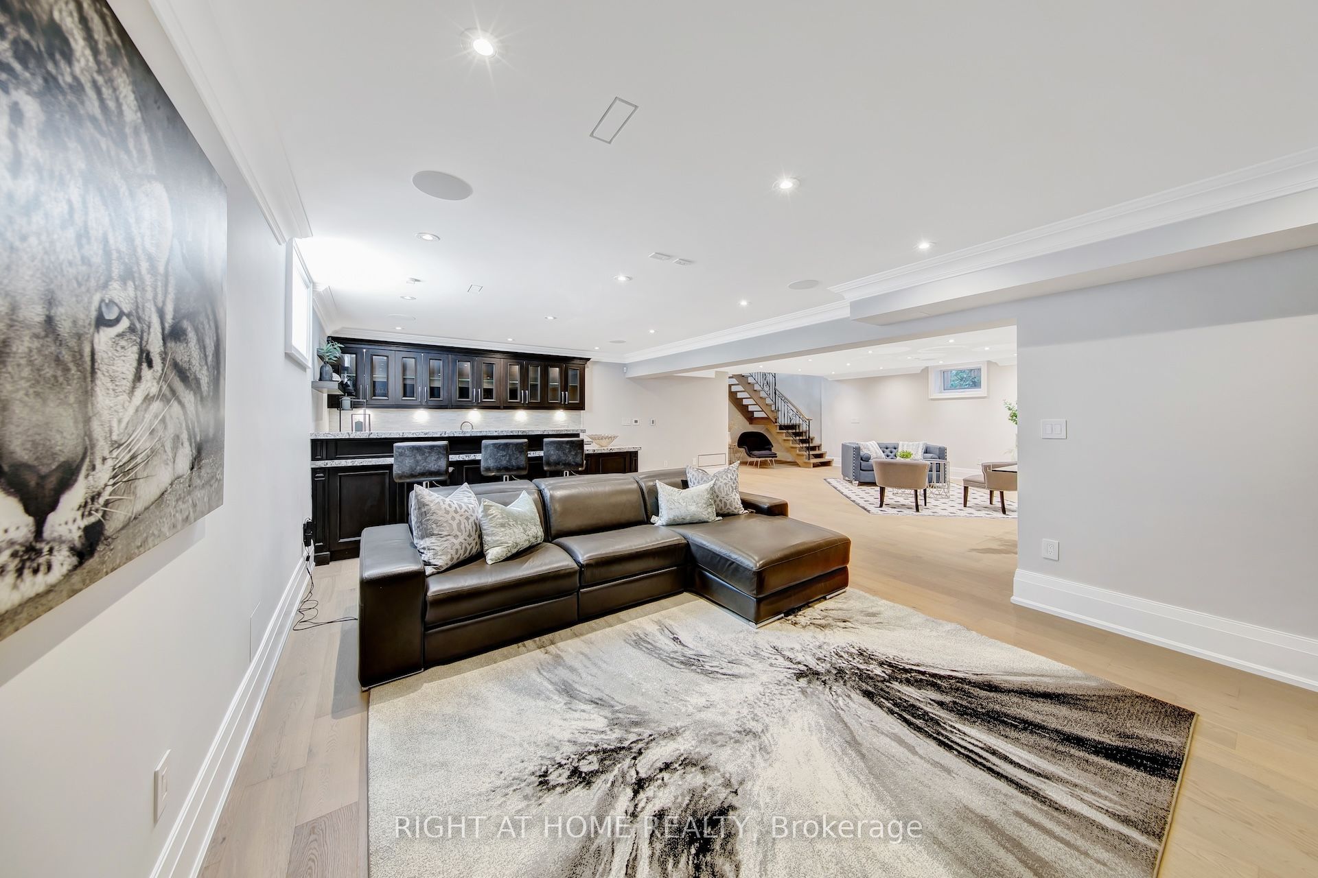 484 Avonwood Drive Property Photo 29