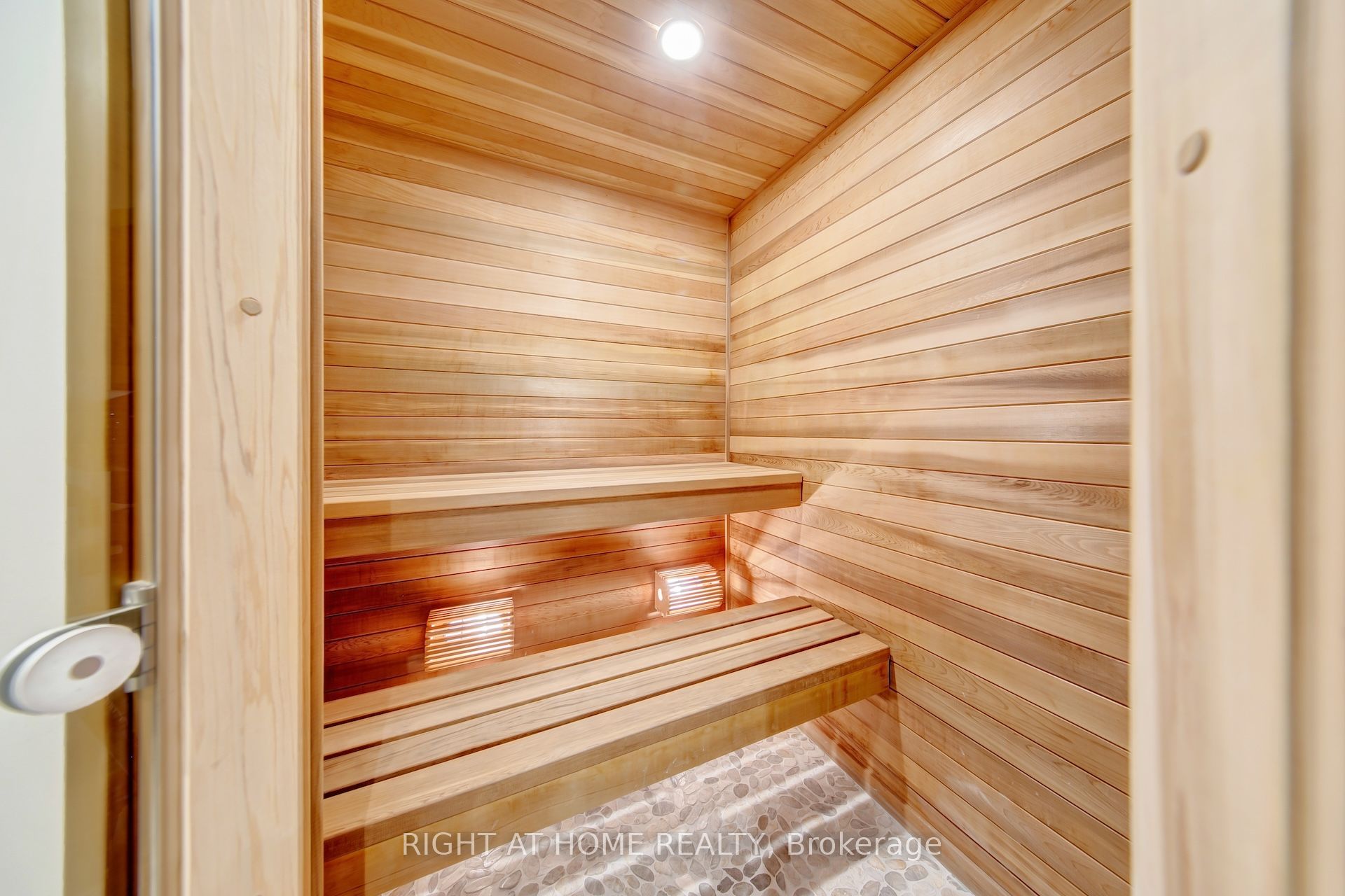 484 Avonwood Drive Property Photo 31