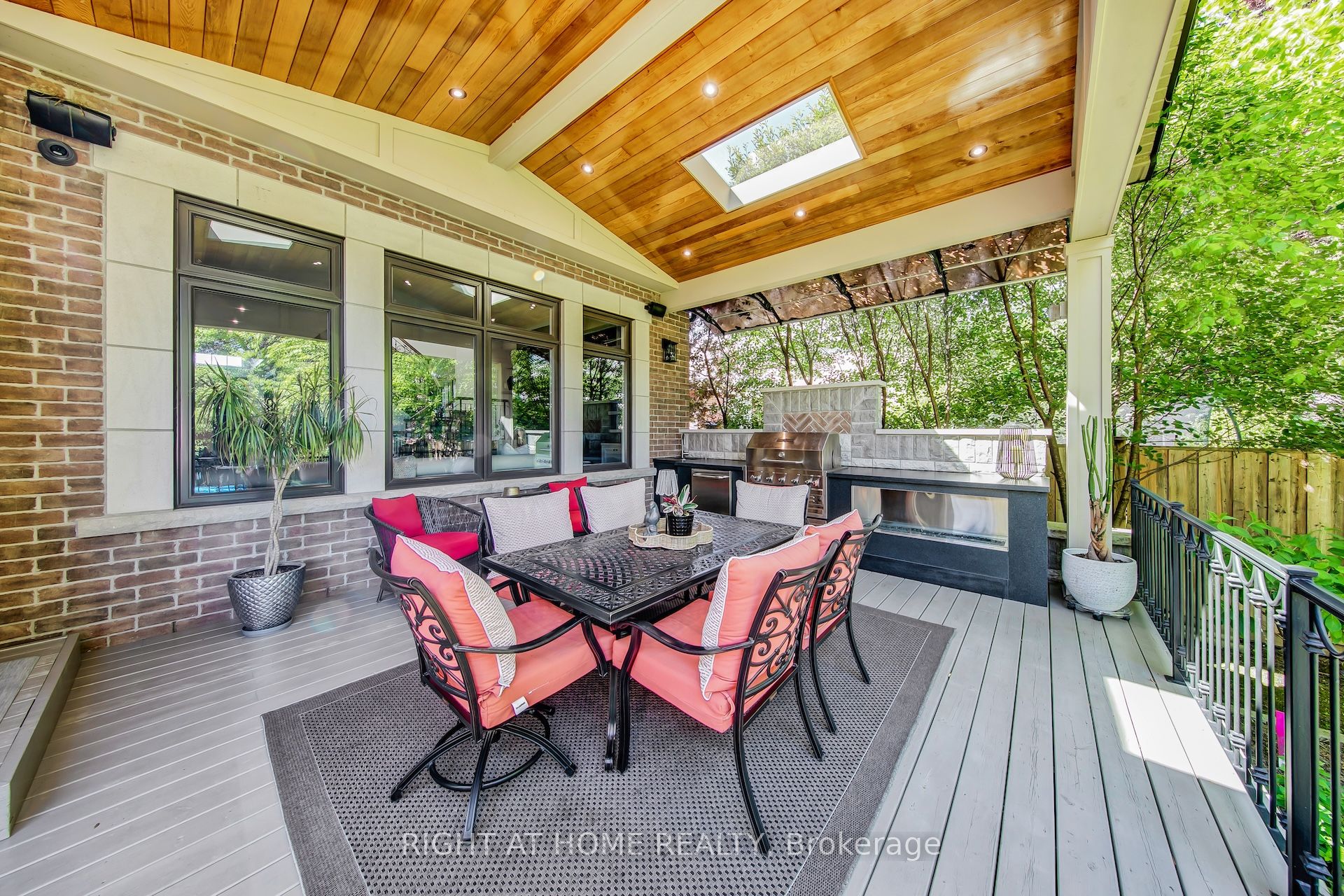 484 Avonwood Drive Property Photo 36