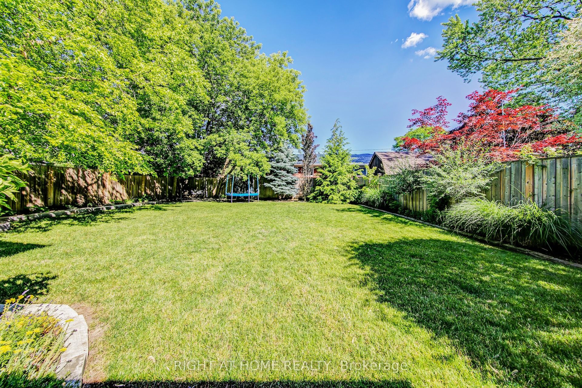 484 Avonwood Drive Property Photo 40