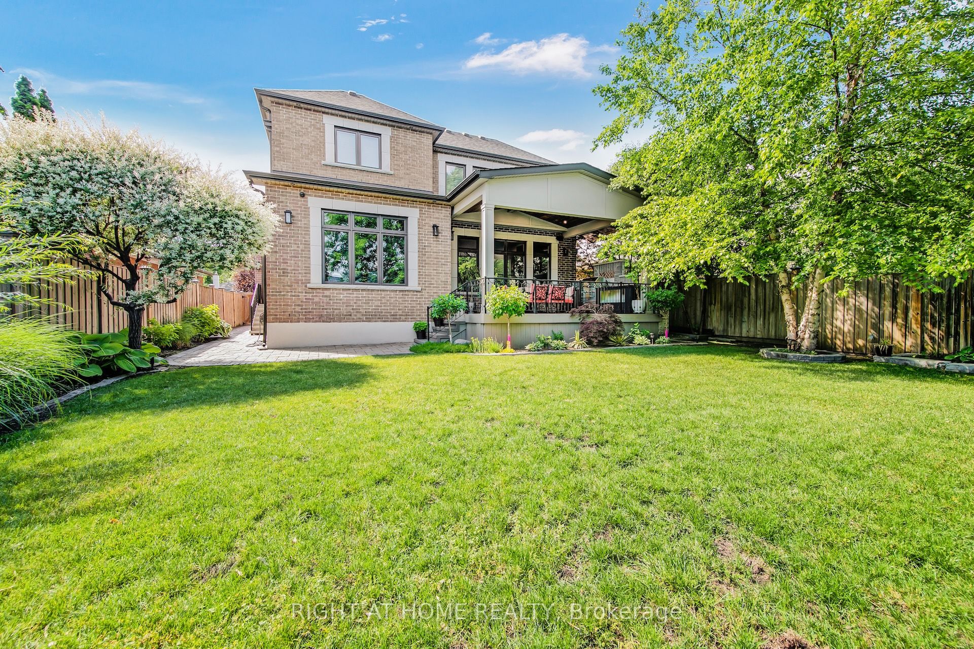 484 Avonwood Drive Property Photo 41