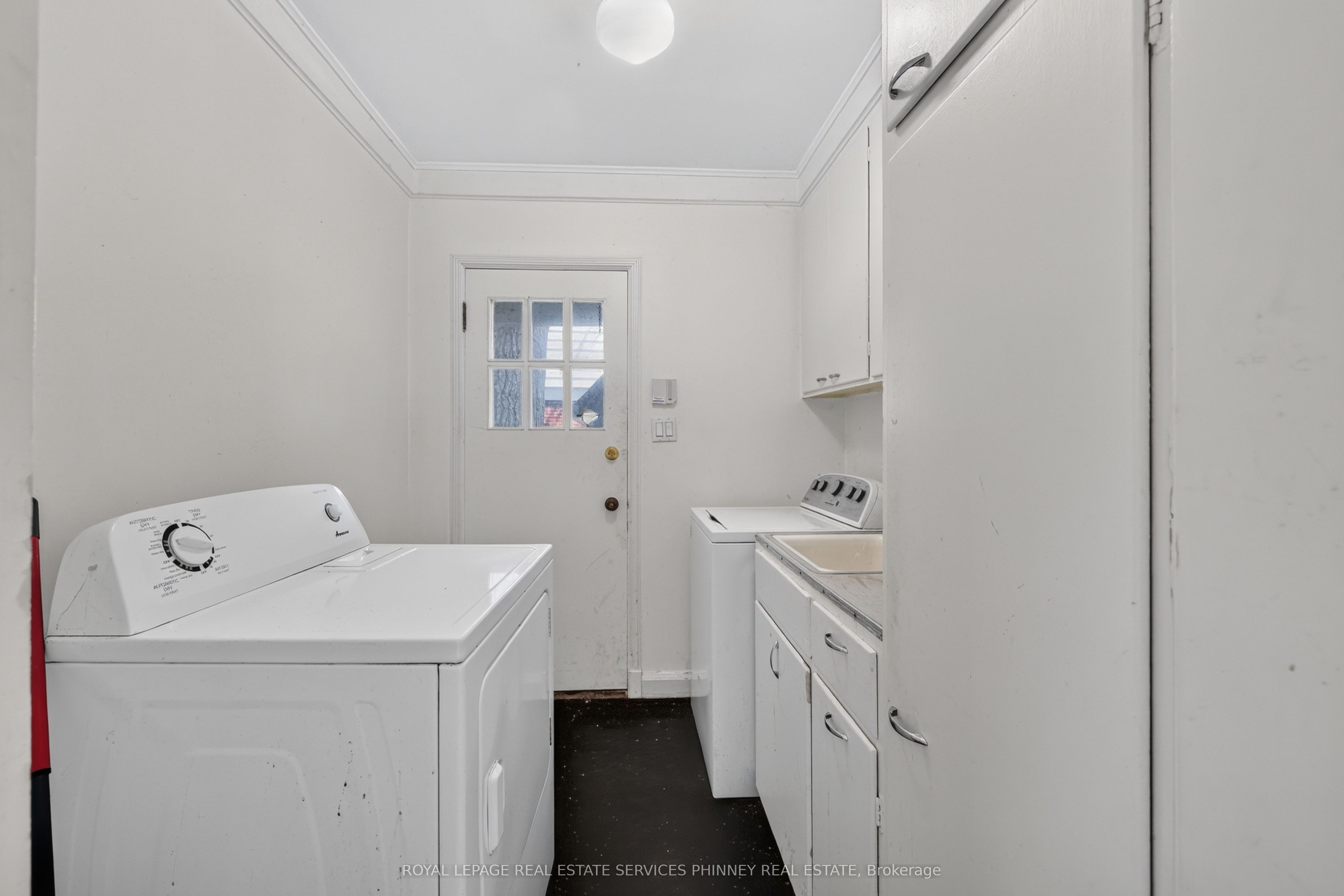52 Valecrest Drive Property Photo 8